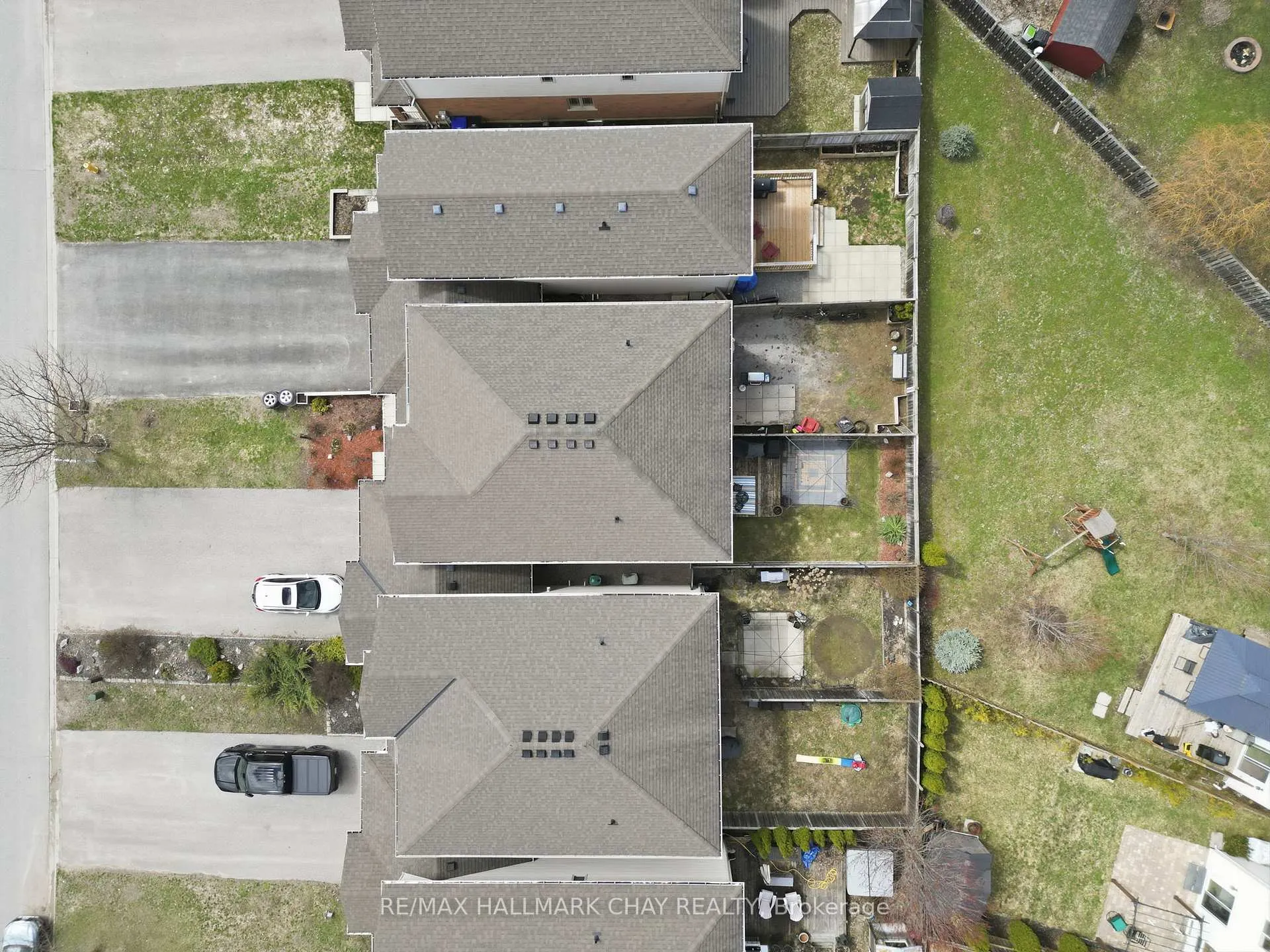 Photo 31 of 215 Banting Crescent, Essa, Angus — HOMEH