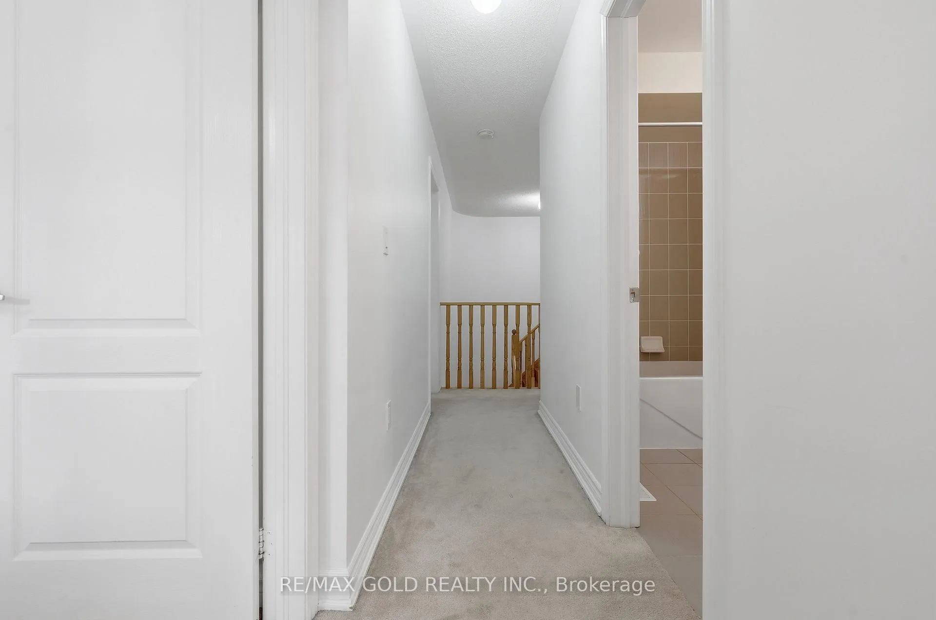 Photo 14 of 43 Hatton Court, Brampton, Credit Valley — HOMEH
