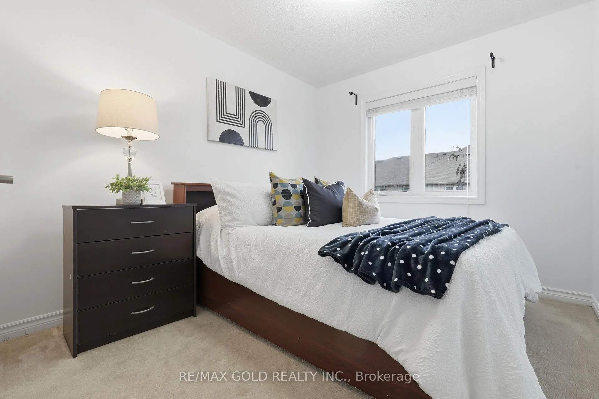 Photo 17 of 43 Hatton Court, Brampton, Credit Valley — HOMEH