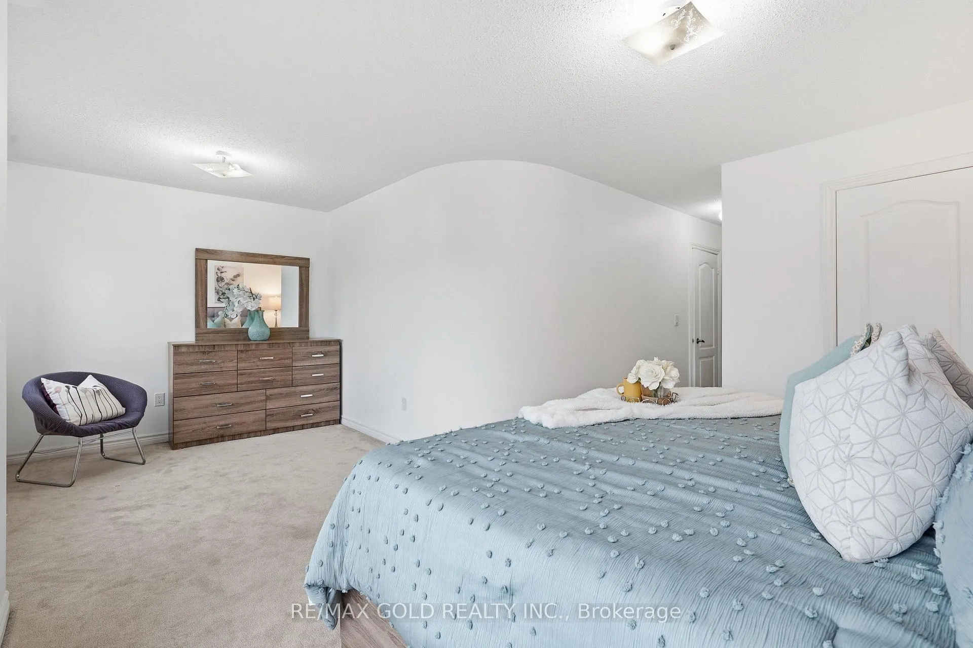 Photo 21 of 43 Hatton Court, Brampton, Credit Valley — HOMEH