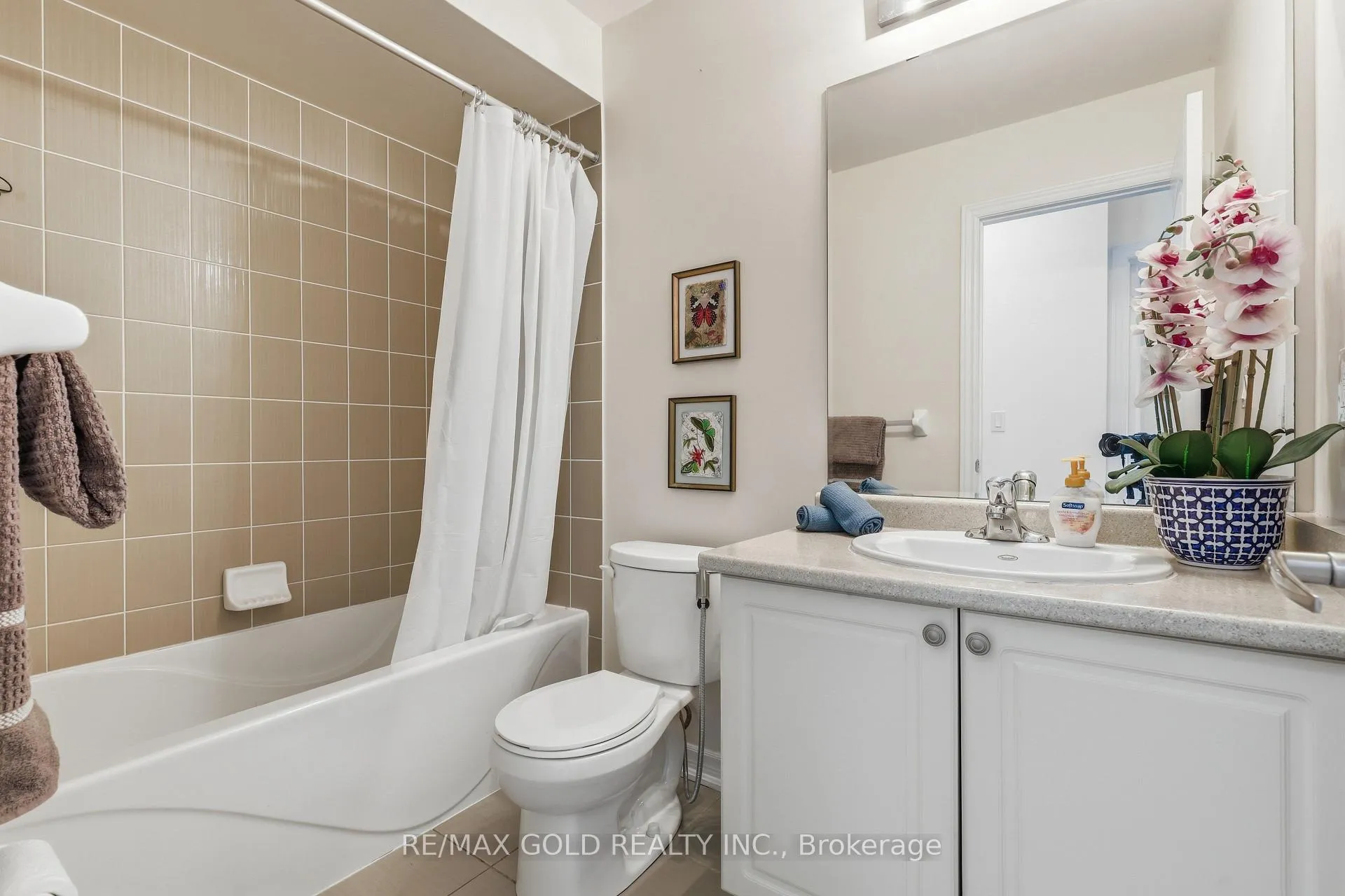 Photo 24 of 43 Hatton Court, Brampton, Credit Valley — HOMEH
