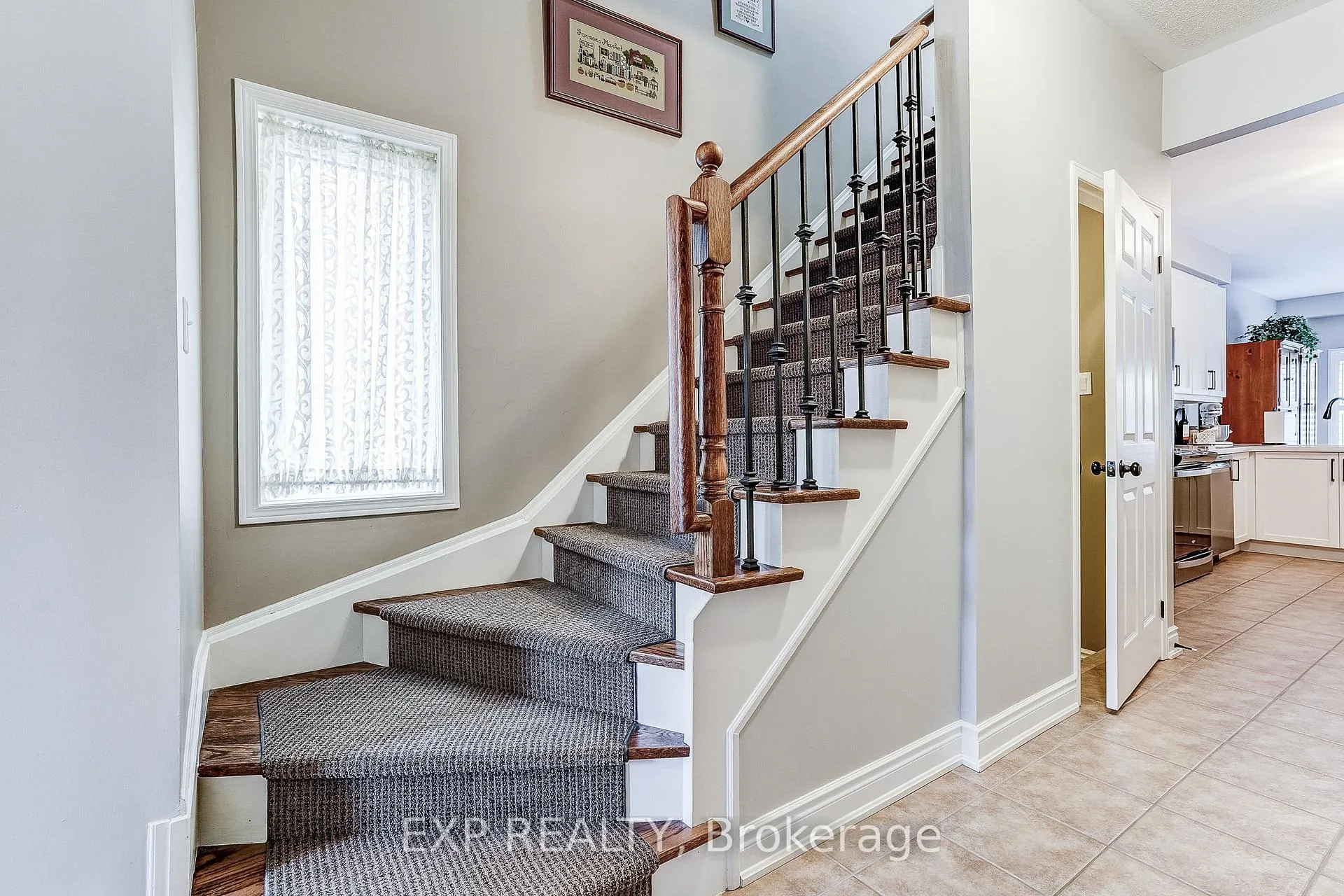 Photo 5 of 3173 Malham Gate, Mississauga, Churchill Meadows — HOMEH