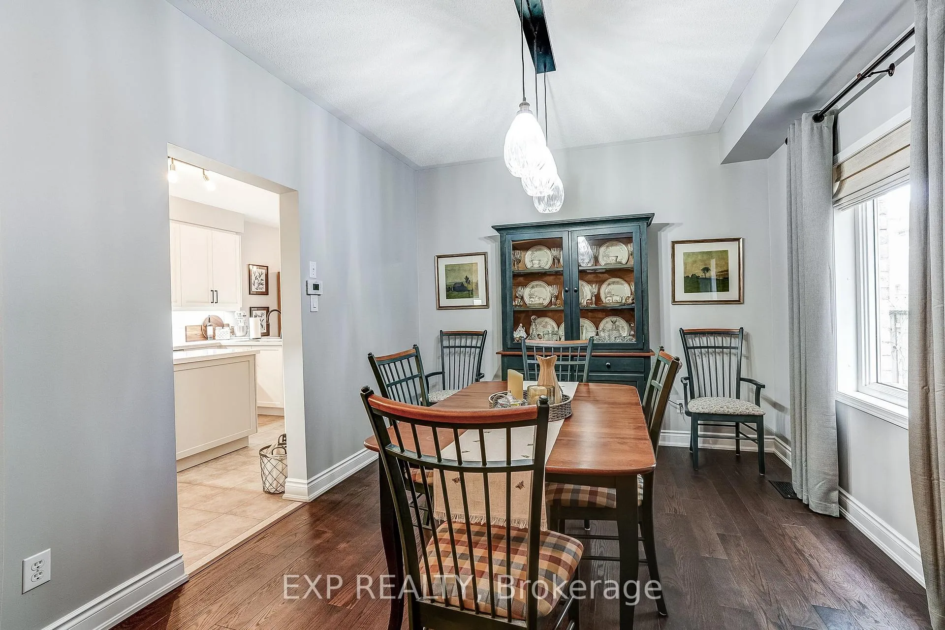 Photo 8 of 3173 Malham Gate, Mississauga, Churchill Meadows — HOMEH