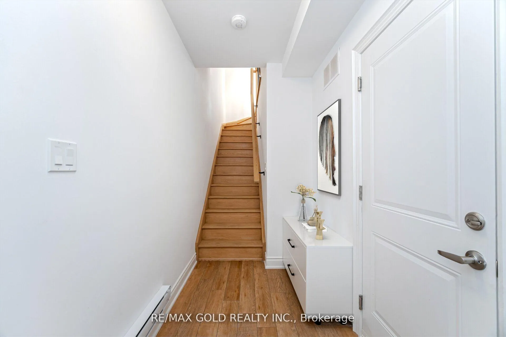 Photo 5 of Unit 172, 56 Lunar Crescent, Mississauga, Streetsville — HOMEH