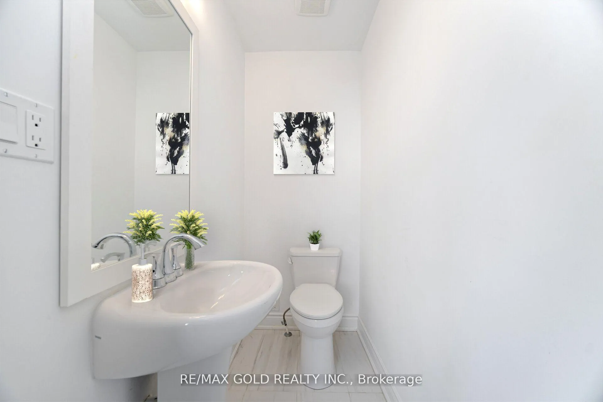 Photo 11 of Unit 172, 56 Lunar Crescent, Mississauga, Streetsville — HOMEH