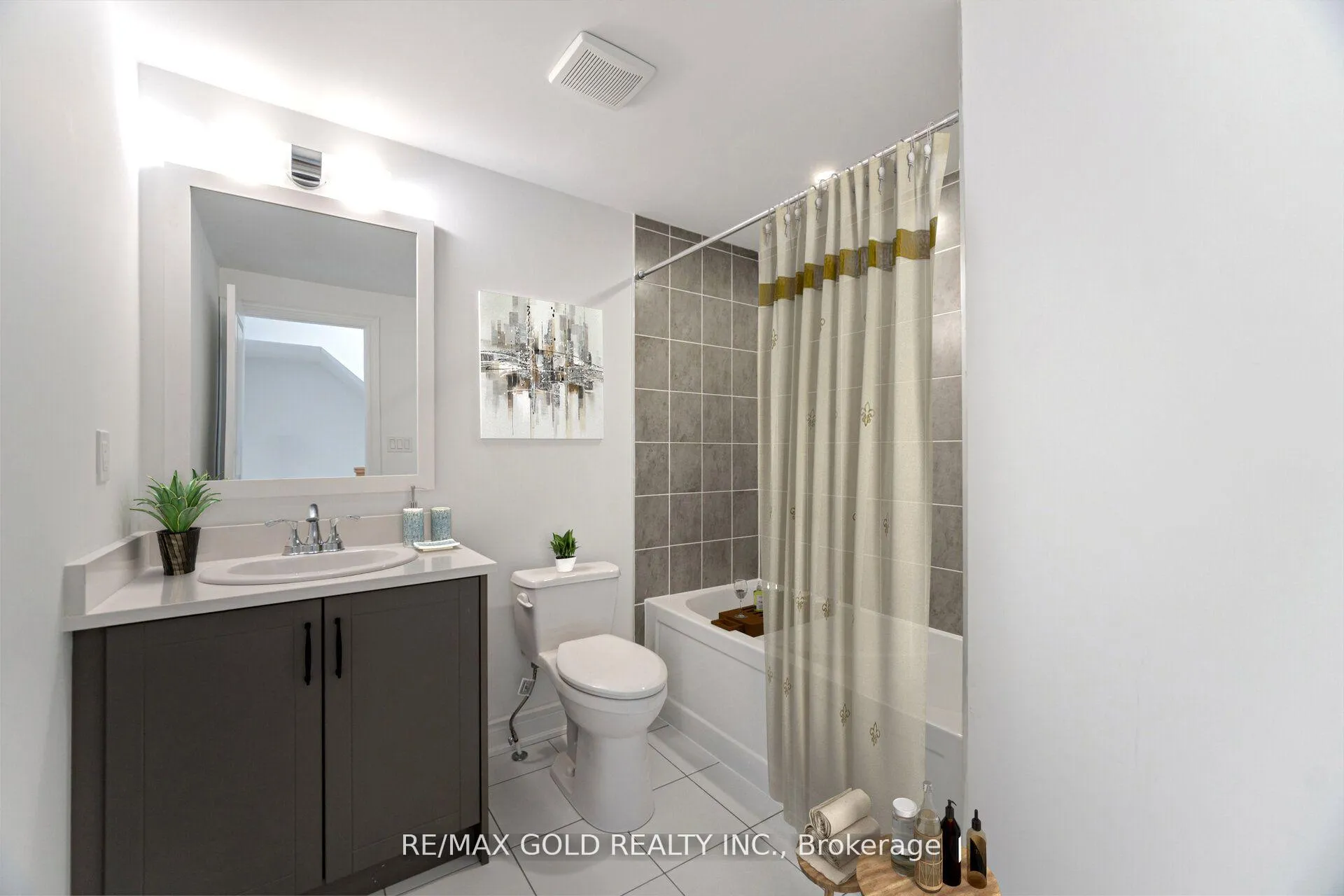 Photo 17 of Unit 172, 56 Lunar Crescent, Mississauga, Streetsville — HOMEH
