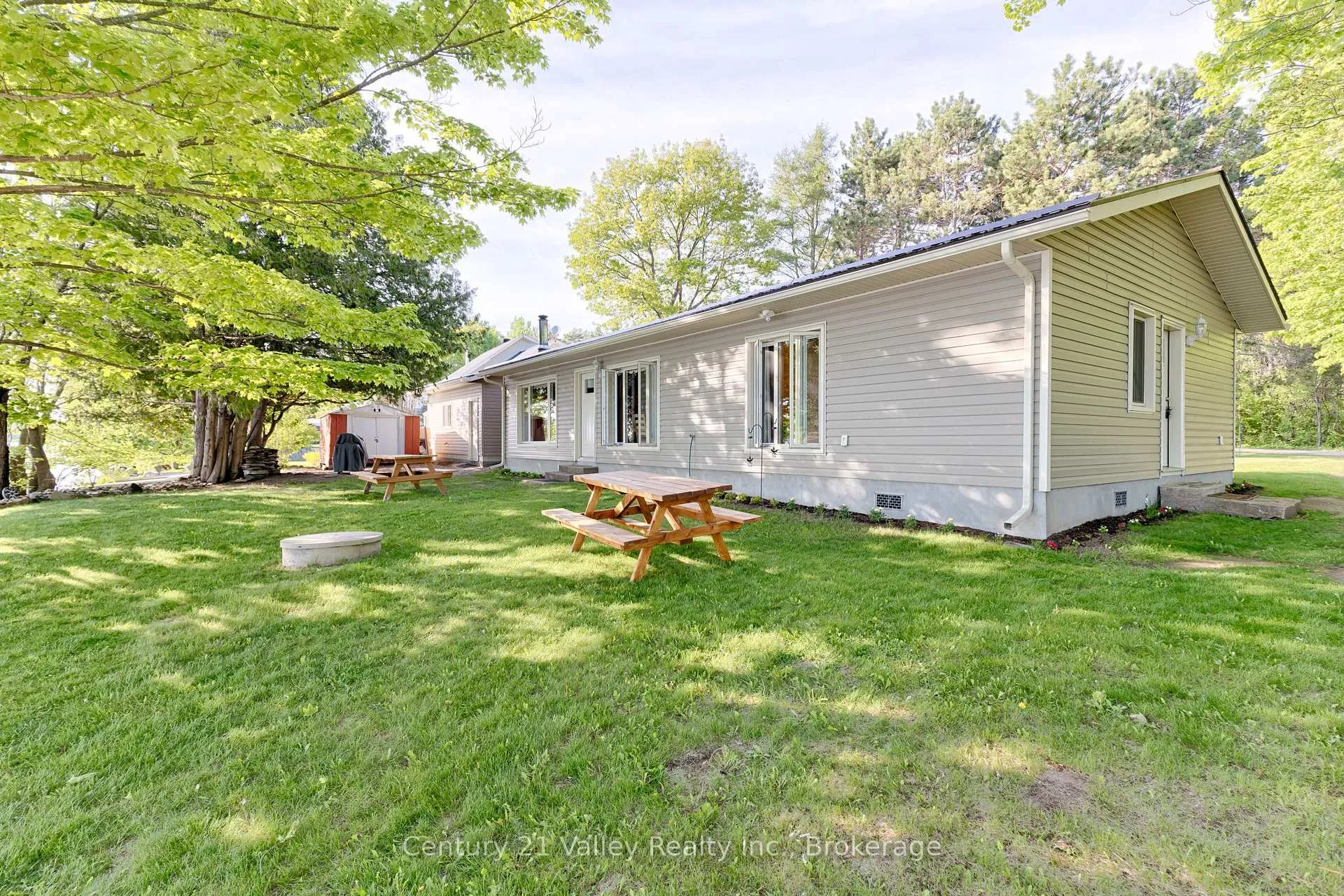 Photo 6 of 336 McMillan Road, North Algona Wilberforce, North Algona/Wilberforce Twp — HOMEH