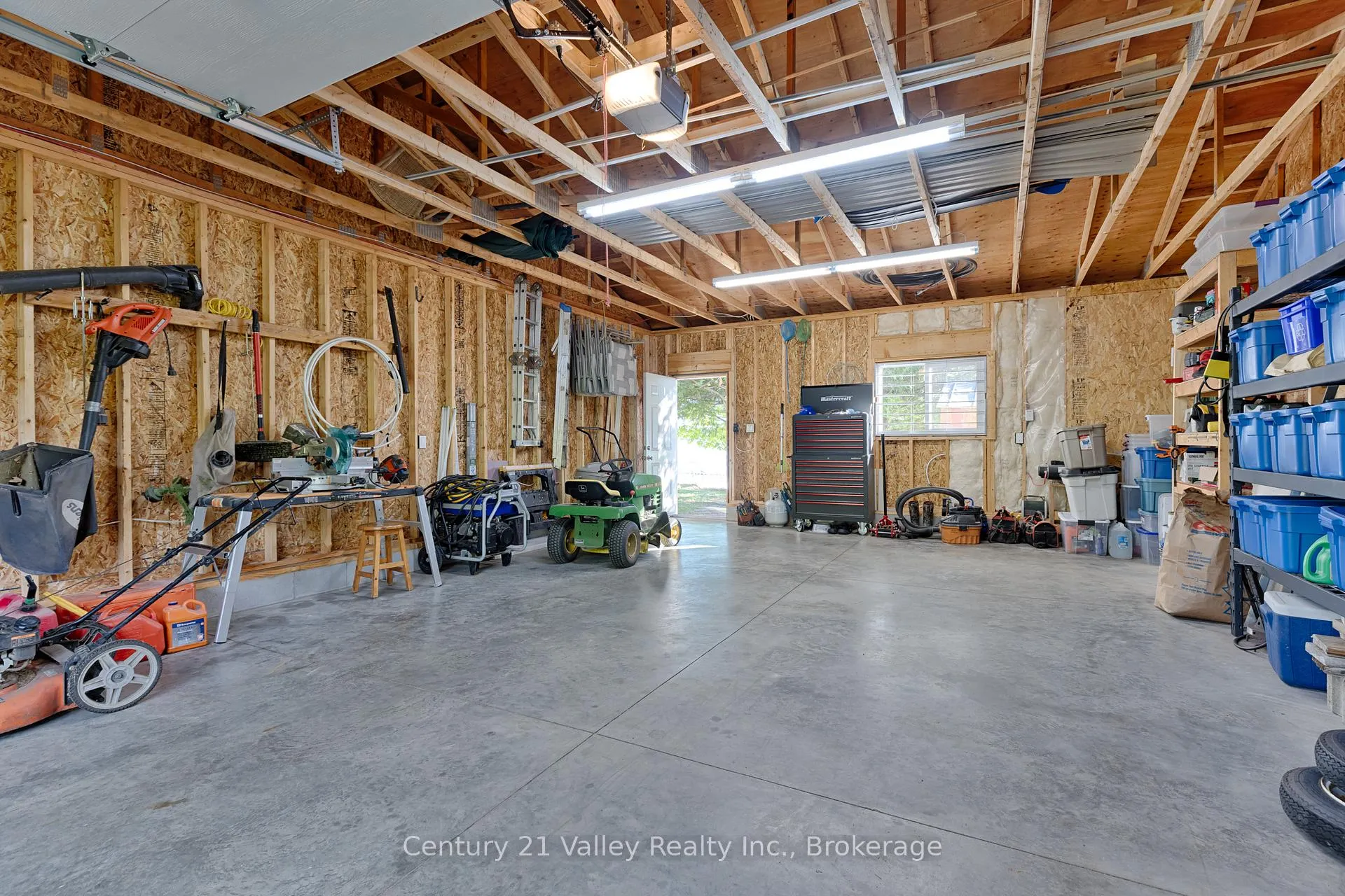 Photo 28 of 336 McMillan Road, North Algona Wilberforce, North Algona/Wilberforce Twp — HOMEH