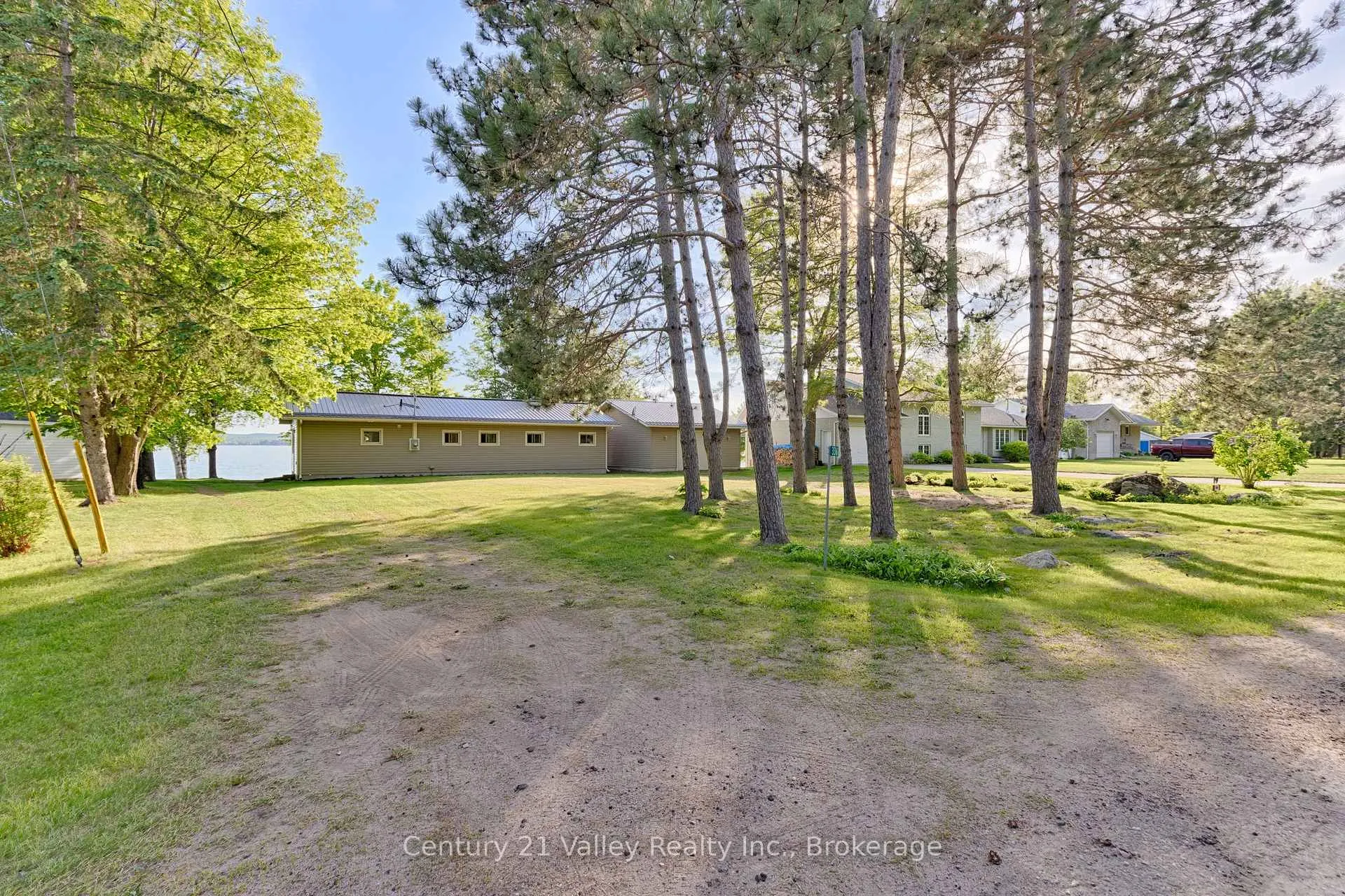 Photo 29 of 336 McMillan Road, North Algona Wilberforce, North Algona/Wilberforce Twp — HOMEH