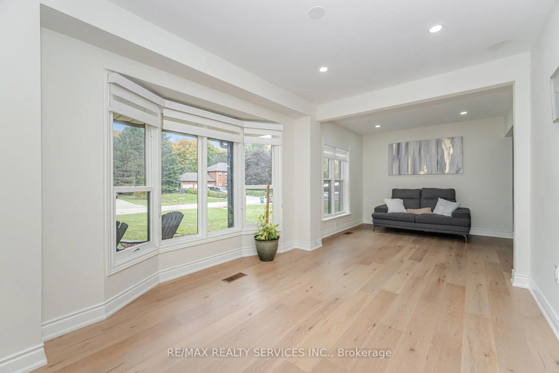 Photo 6 of 14 Snowberry Court, Caledon, Caledon Village — HOMEH
