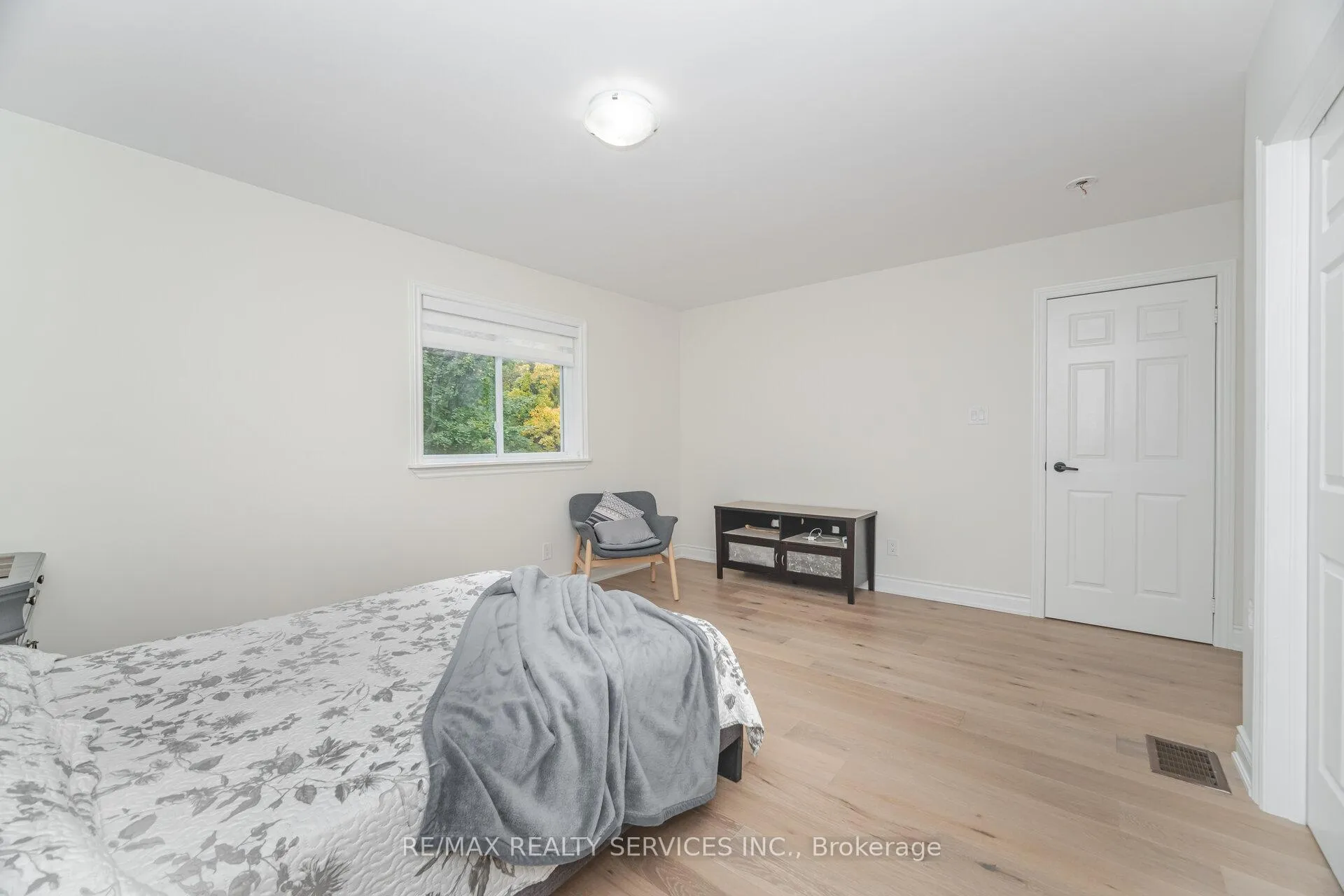 Photo 37 of 14 Snowberry Court, Caledon, Caledon Village — HOMEH