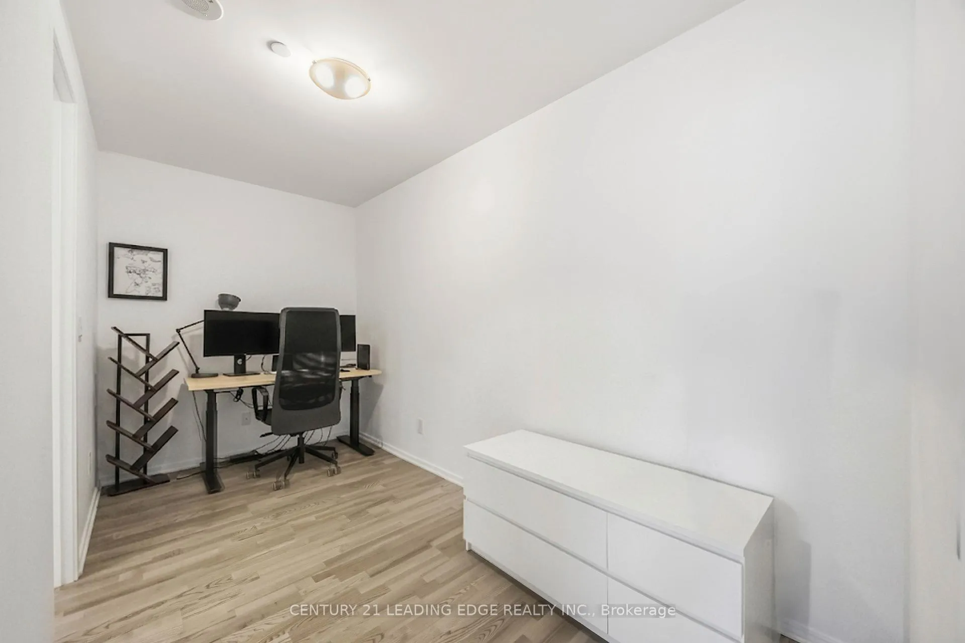Photo 8 of Unit 3308, 1 Bloor Street E, Toronto, Church-Yonge Corridor — HOMEH