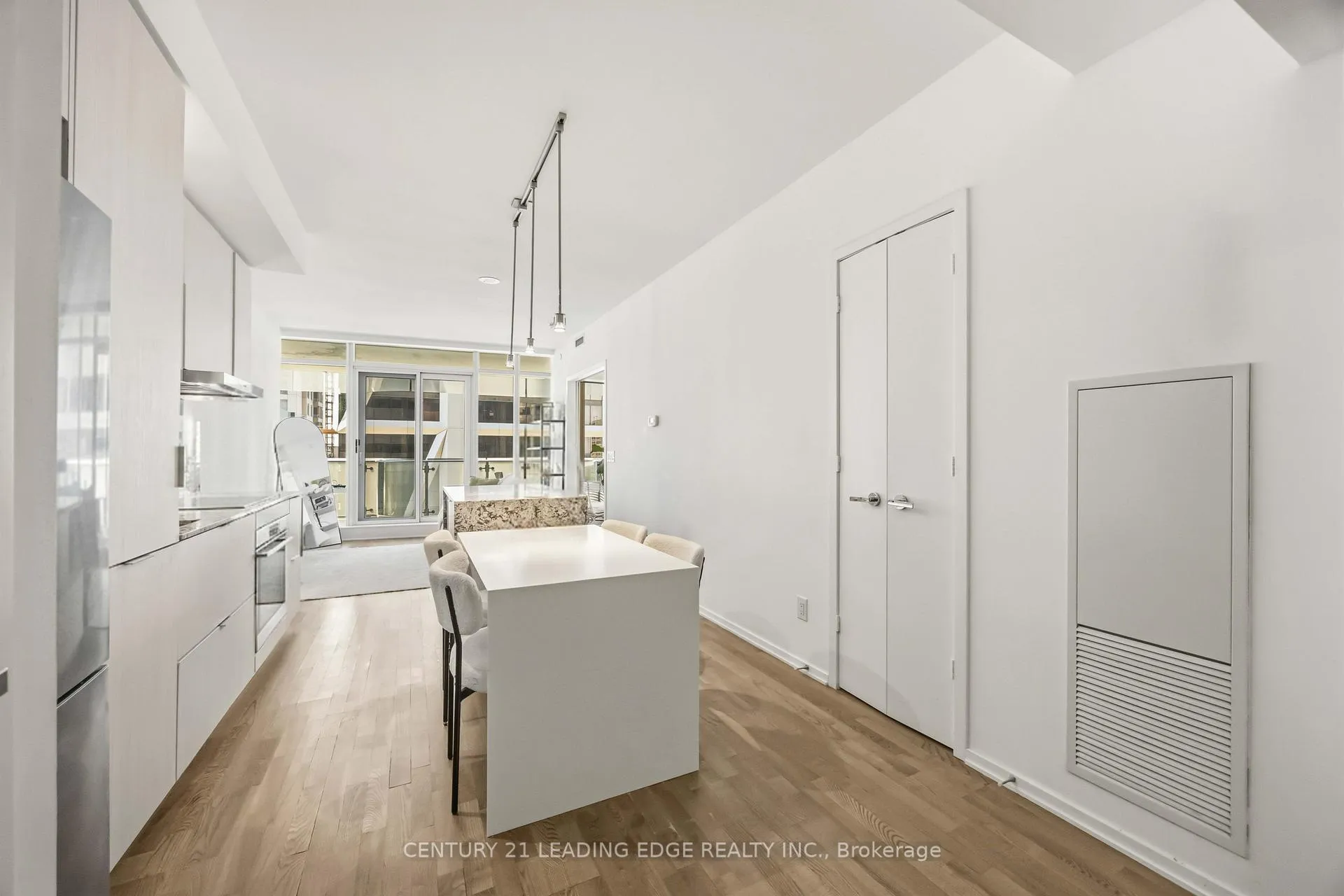Photo 12 of Unit 3308, 1 Bloor Street E, Toronto, Church-Yonge Corridor — HOMEH