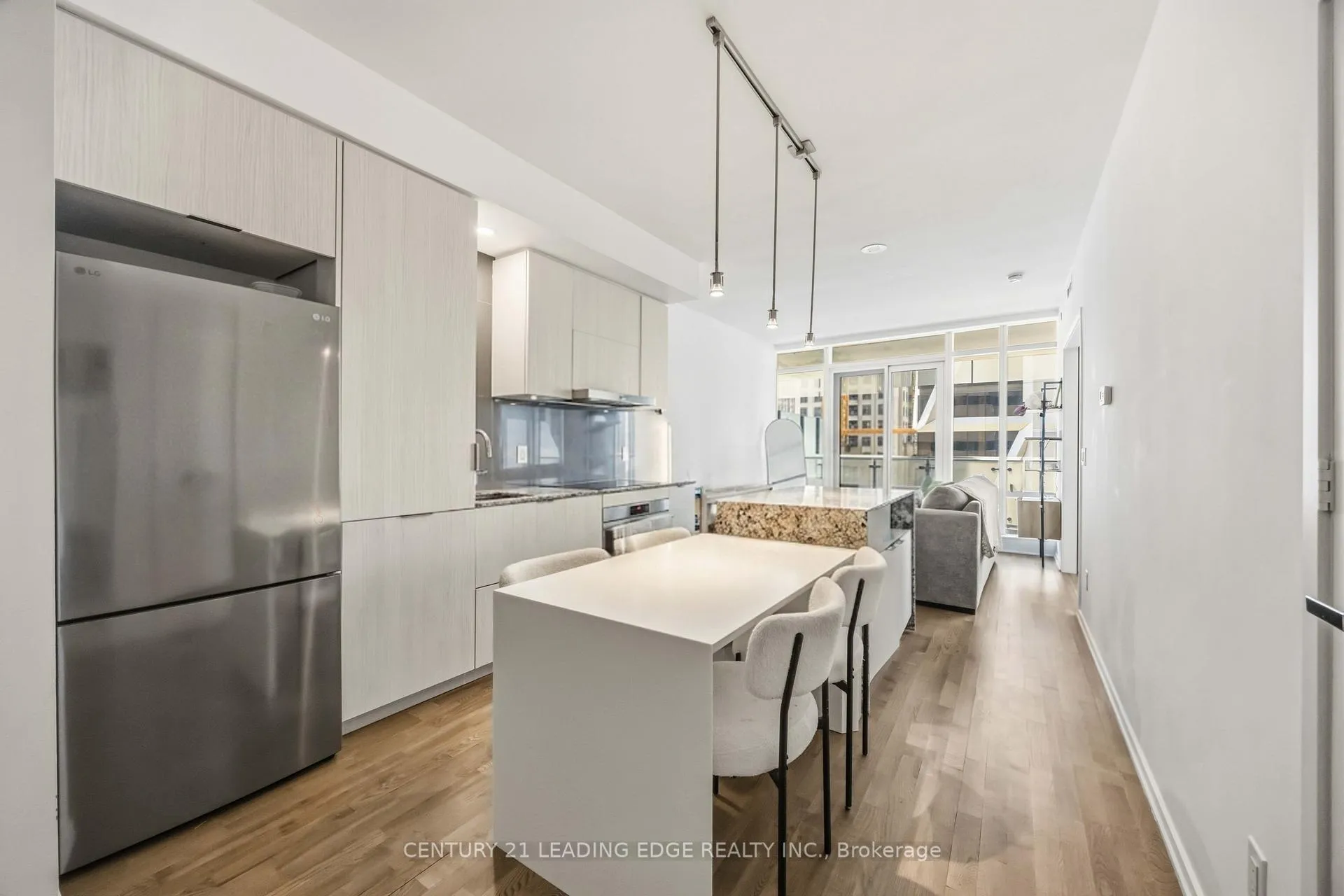 Photo 1 of Unit 3308, 1 Bloor Street E, Toronto, Church-Yonge Corridor — HOMEH