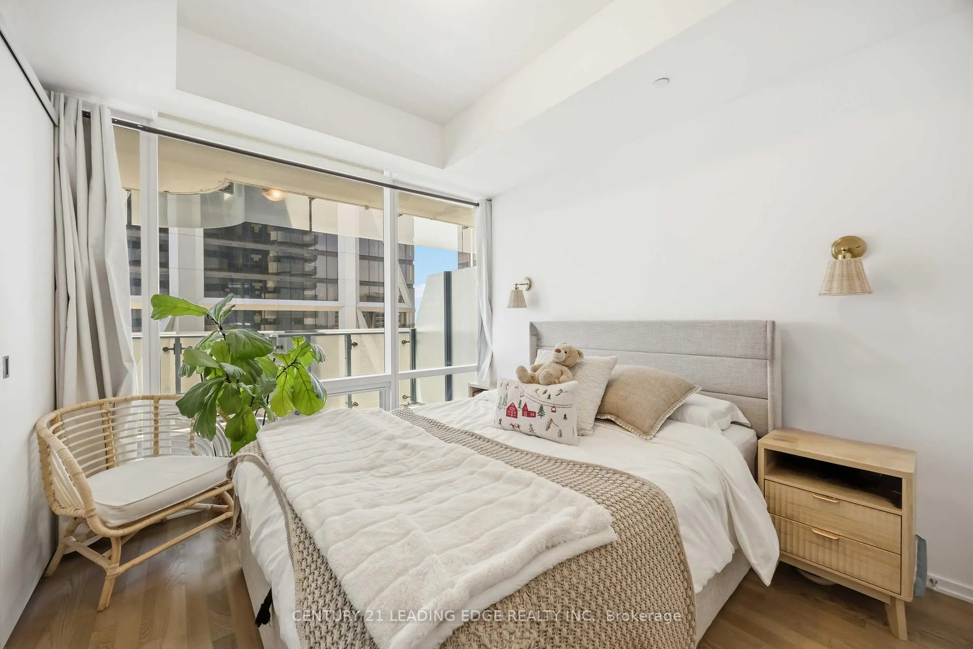 Photo 22 of Unit 3308, 1 Bloor Street E, Toronto, Church-Yonge Corridor — HOMEH