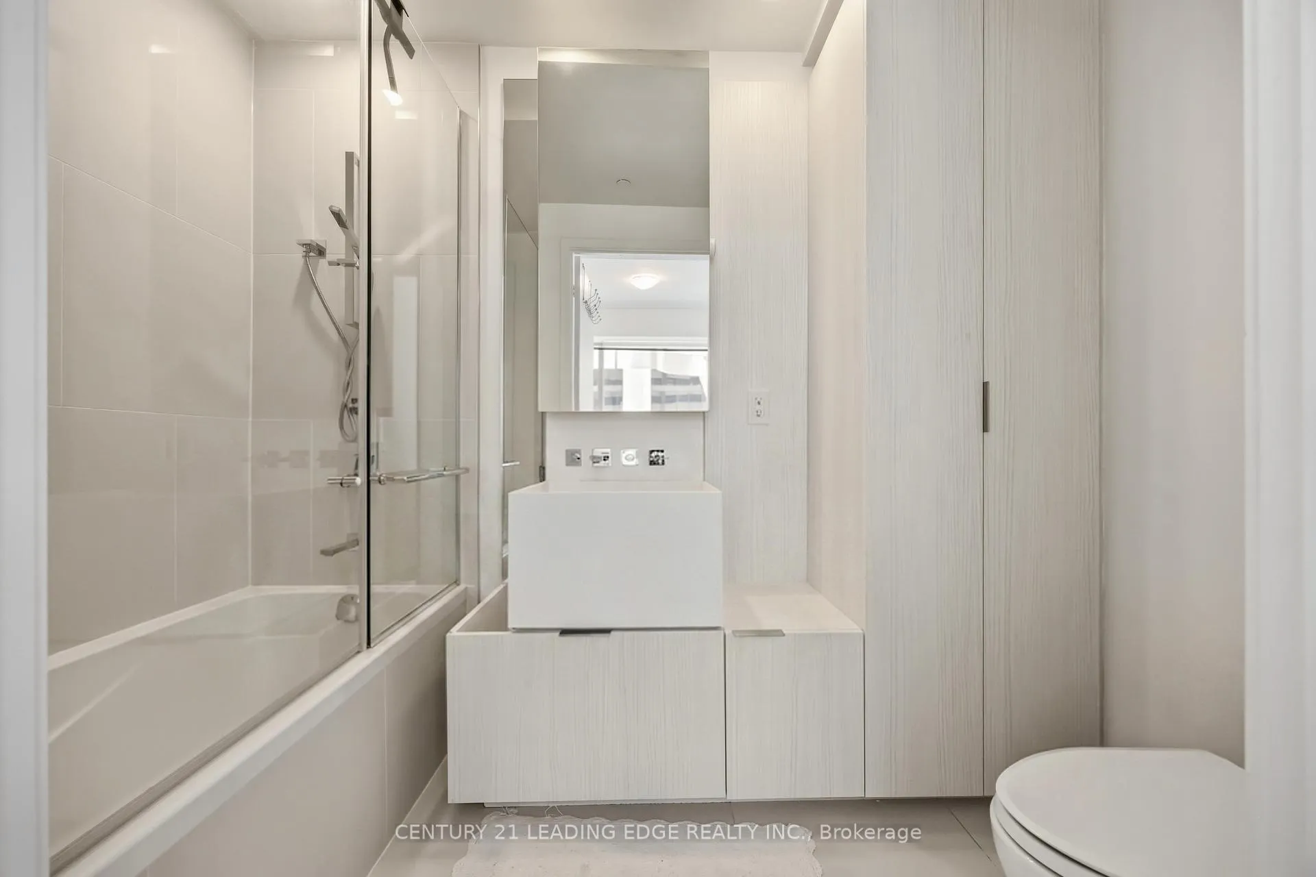 Photo 24 of Unit 3308, 1 Bloor Street E, Toronto, Church-Yonge Corridor — HOMEH
