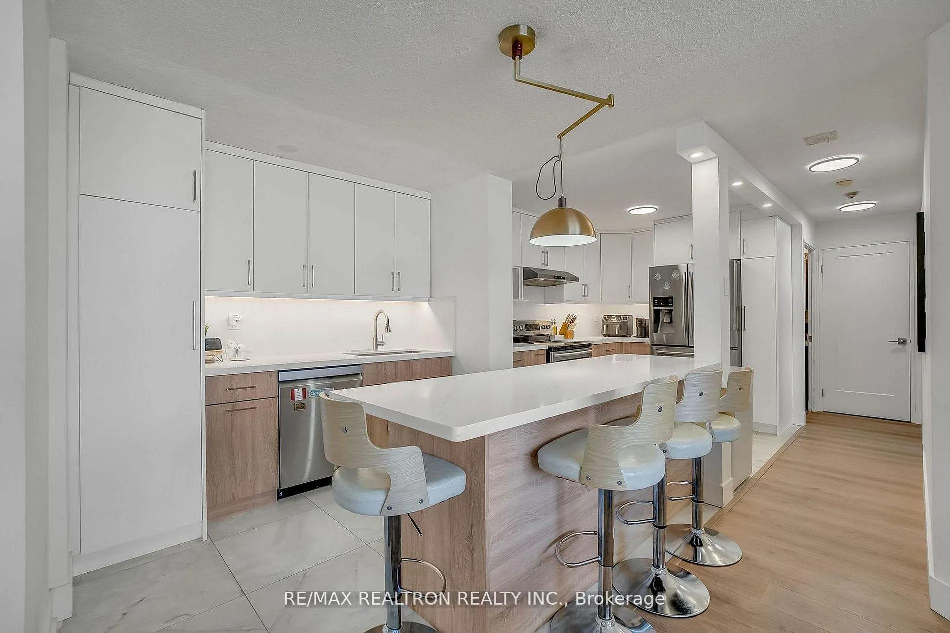 Photo of Unit 1713, 4185 Shipp Drive
