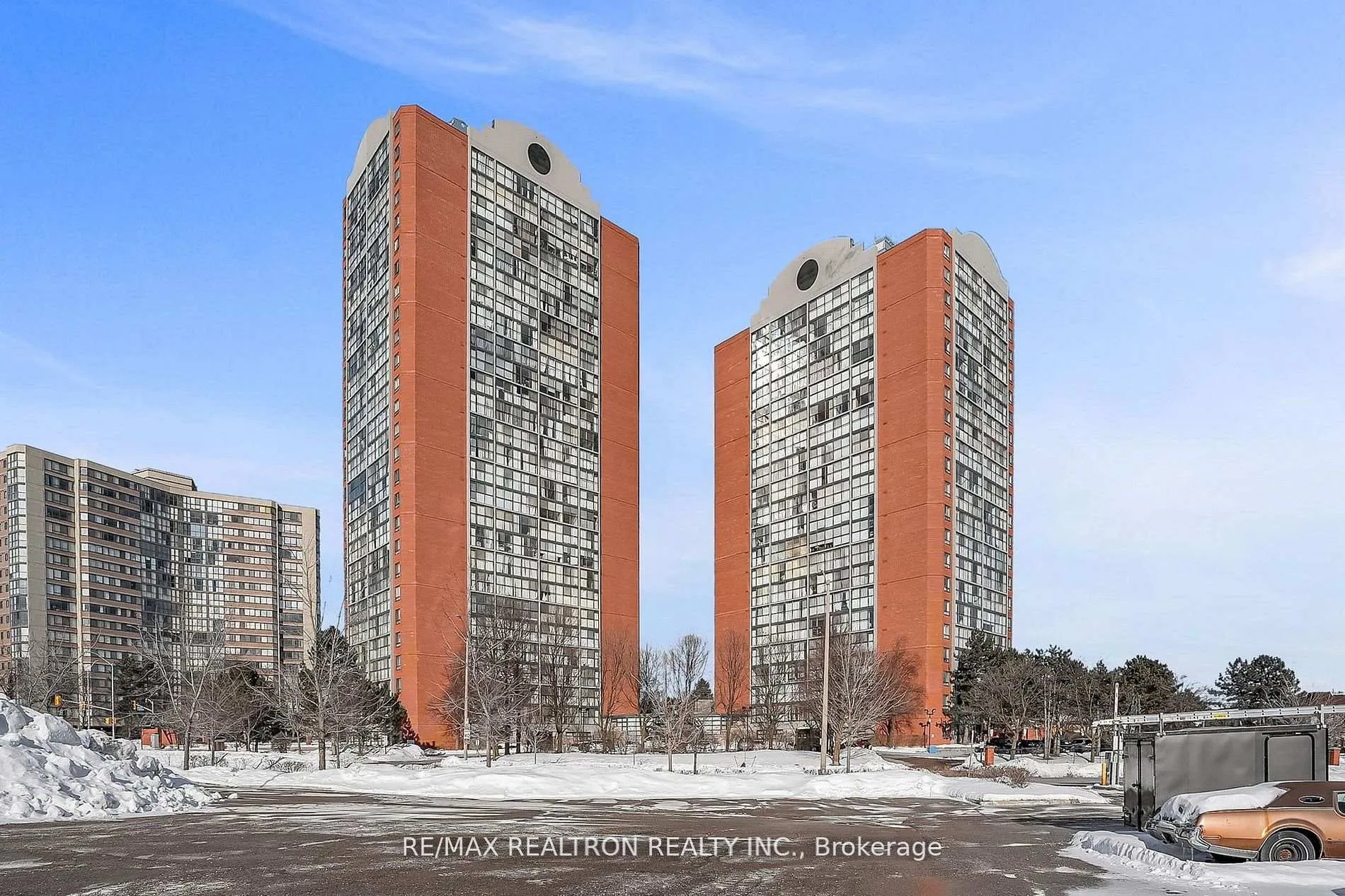 Photo 5 of Unit 1713, 4185 Shipp Drive, Mississauga, City Centre — HOMEH