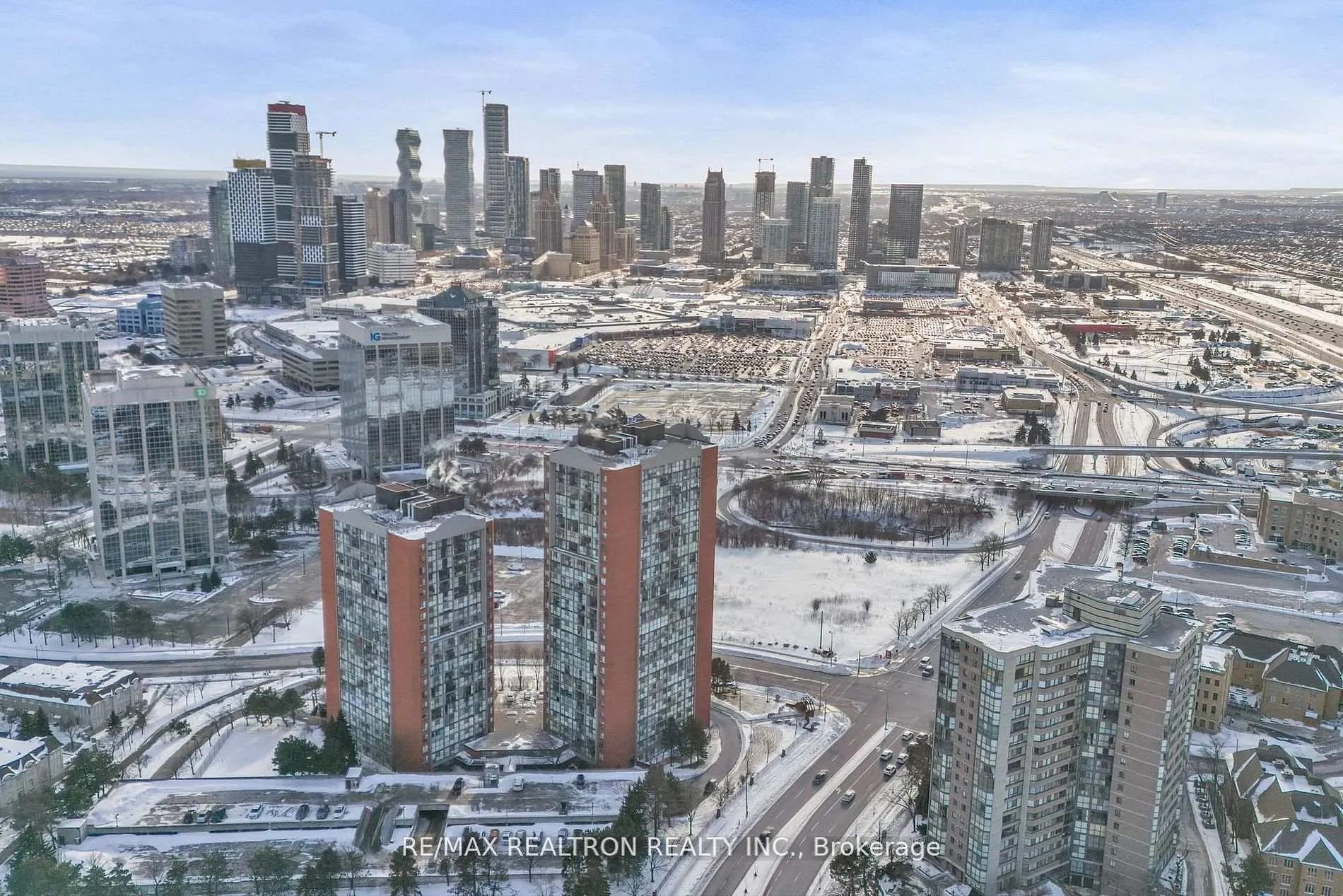 Photo 15 of Unit 1713, 4185 Shipp Drive, Mississauga, City Centre — HOMEH