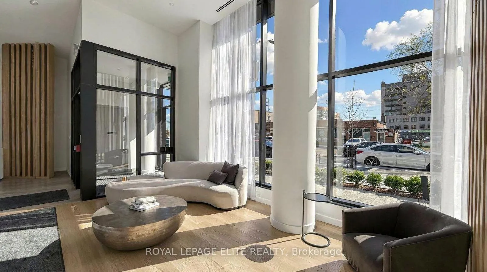 Photo 3 of Unit 212, 3009 Novar Road, Mississauga, Cooksville — HOMEH