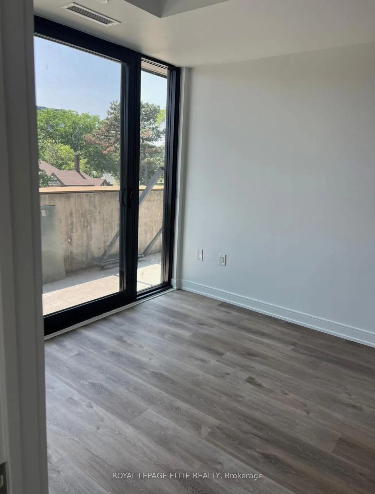 Photo 10 of Unit 212, 3009 Novar Road, Mississauga, Cooksville — HOMEH