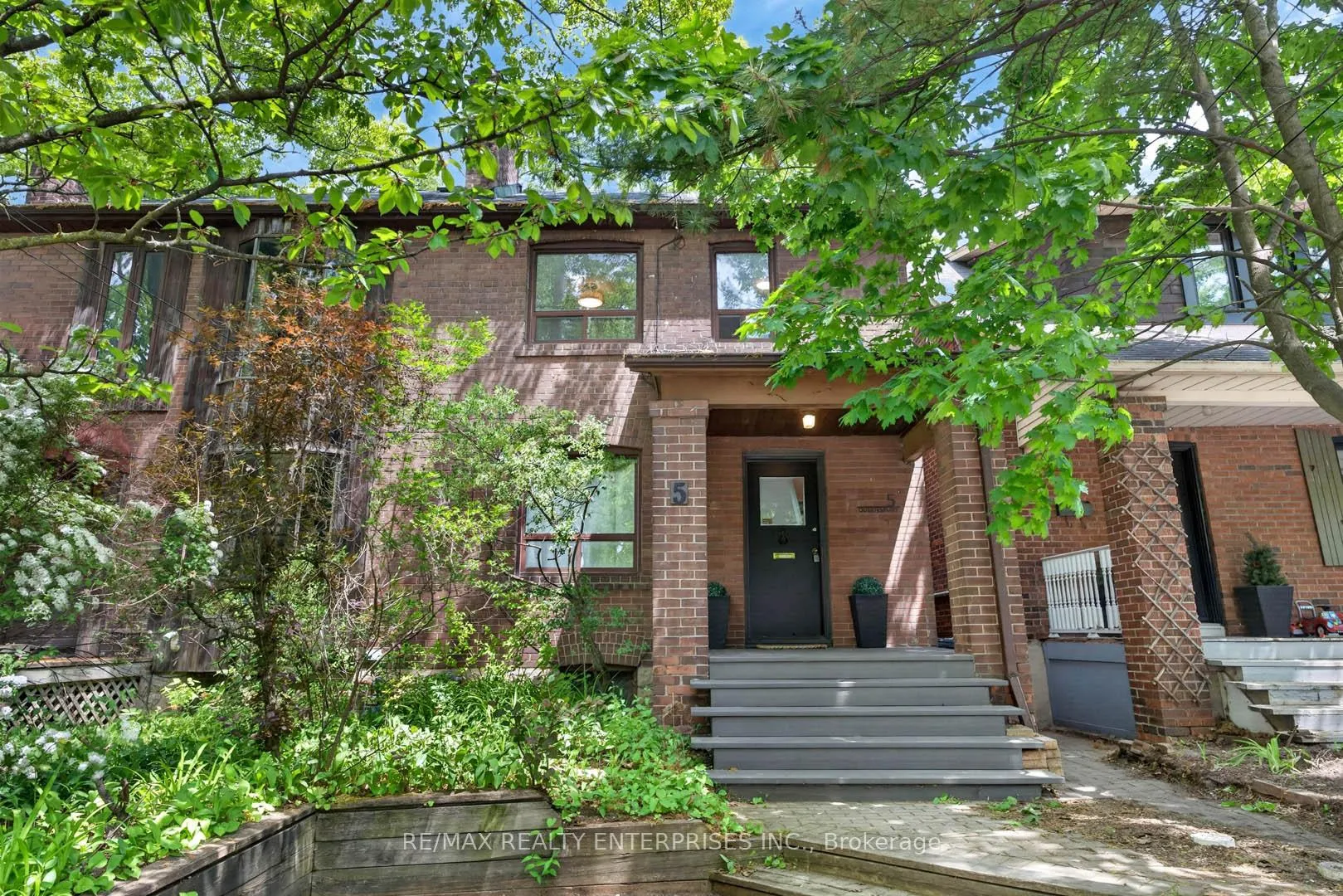 Front of 5 Queensbury Avenue