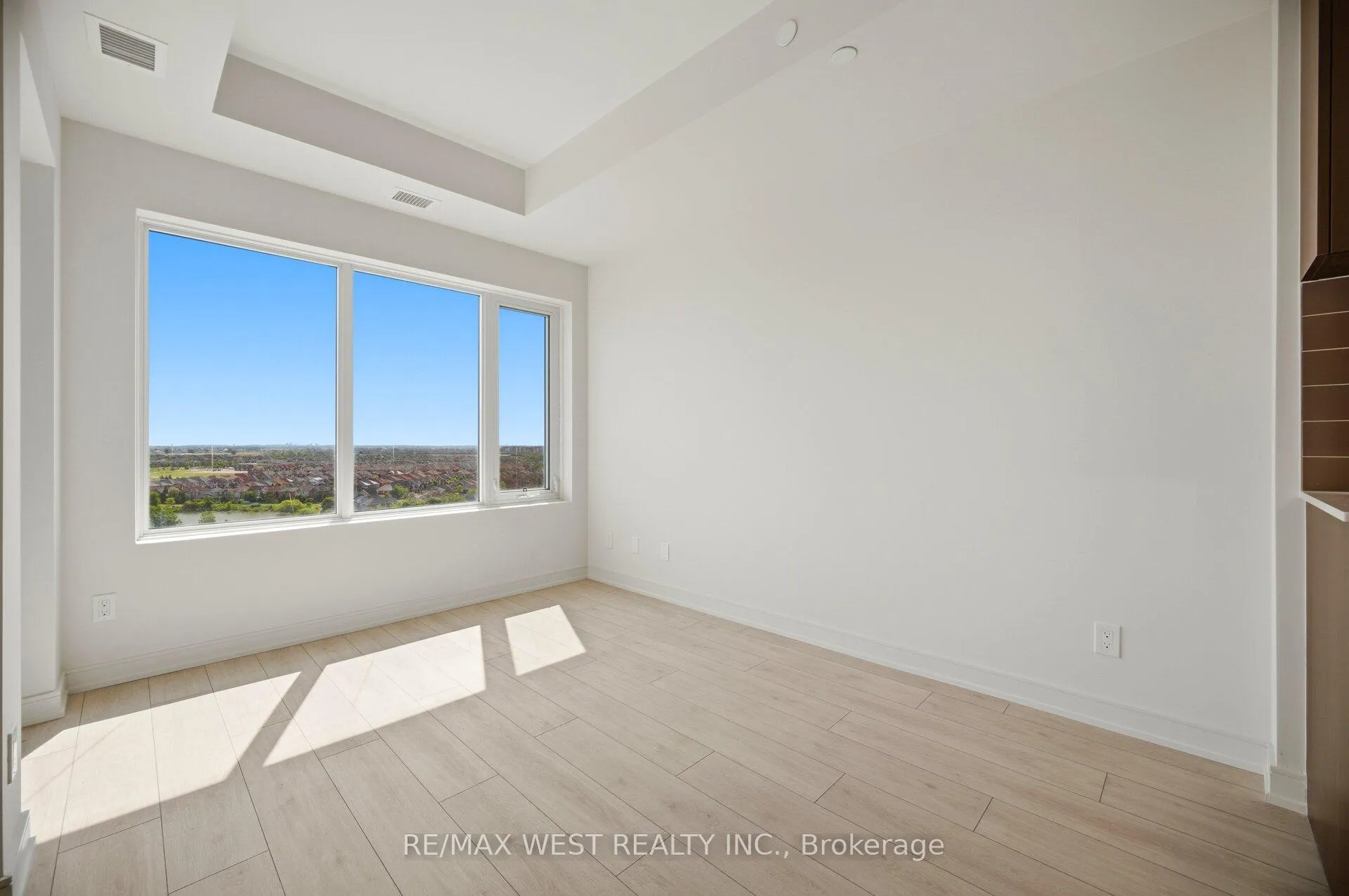 Photo 21 of Unit 1306, 8020 Derry Road, Milton, Coates — HOMEH