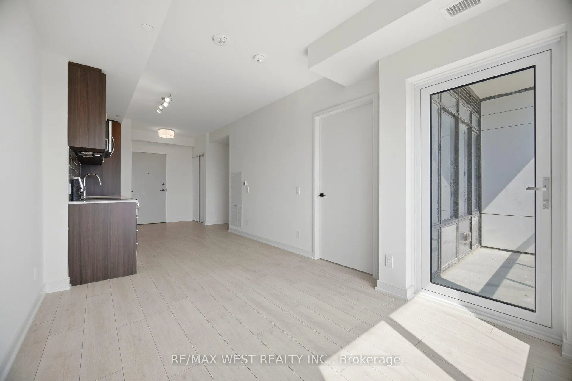 Photo 23 of Unit 1306, 8020 Derry Road, Milton, Coates — HOMEH