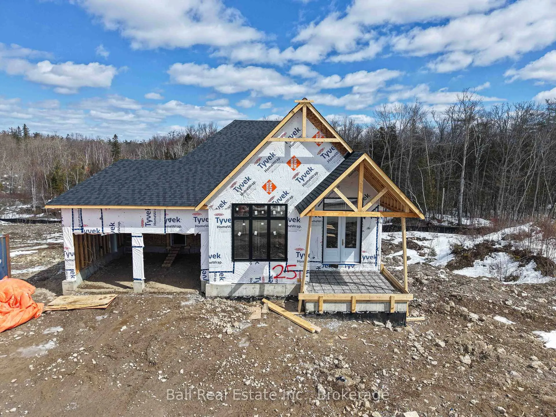 Photo 17 of 43 Hemlock Crescent, Kawartha Lakes, Bobcaygeon — HOMEH