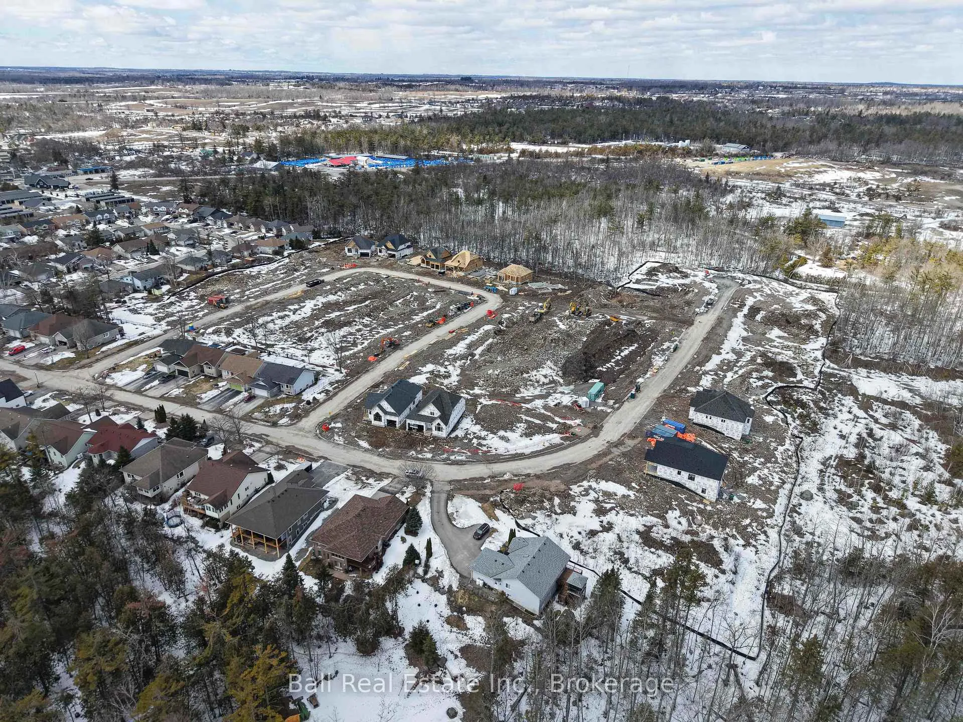 Photo 32 of 43 Hemlock Crescent, Kawartha Lakes, Bobcaygeon — HOMEH