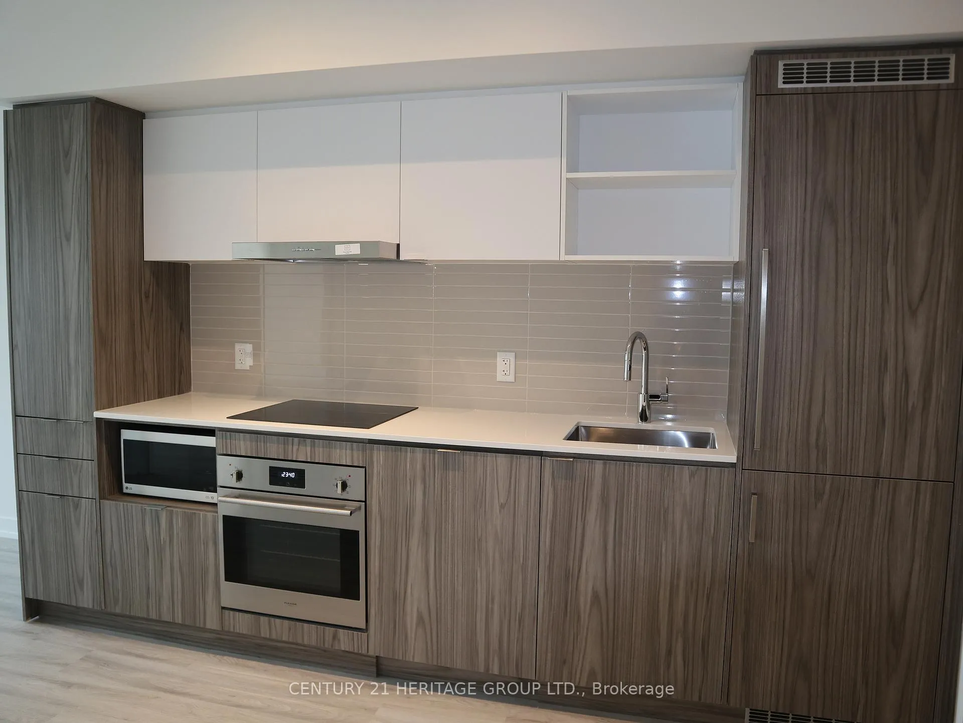Photo 5 of Unit 1903, 55 Cooper Street, Toronto, Waterfront Communities — HOMEH
