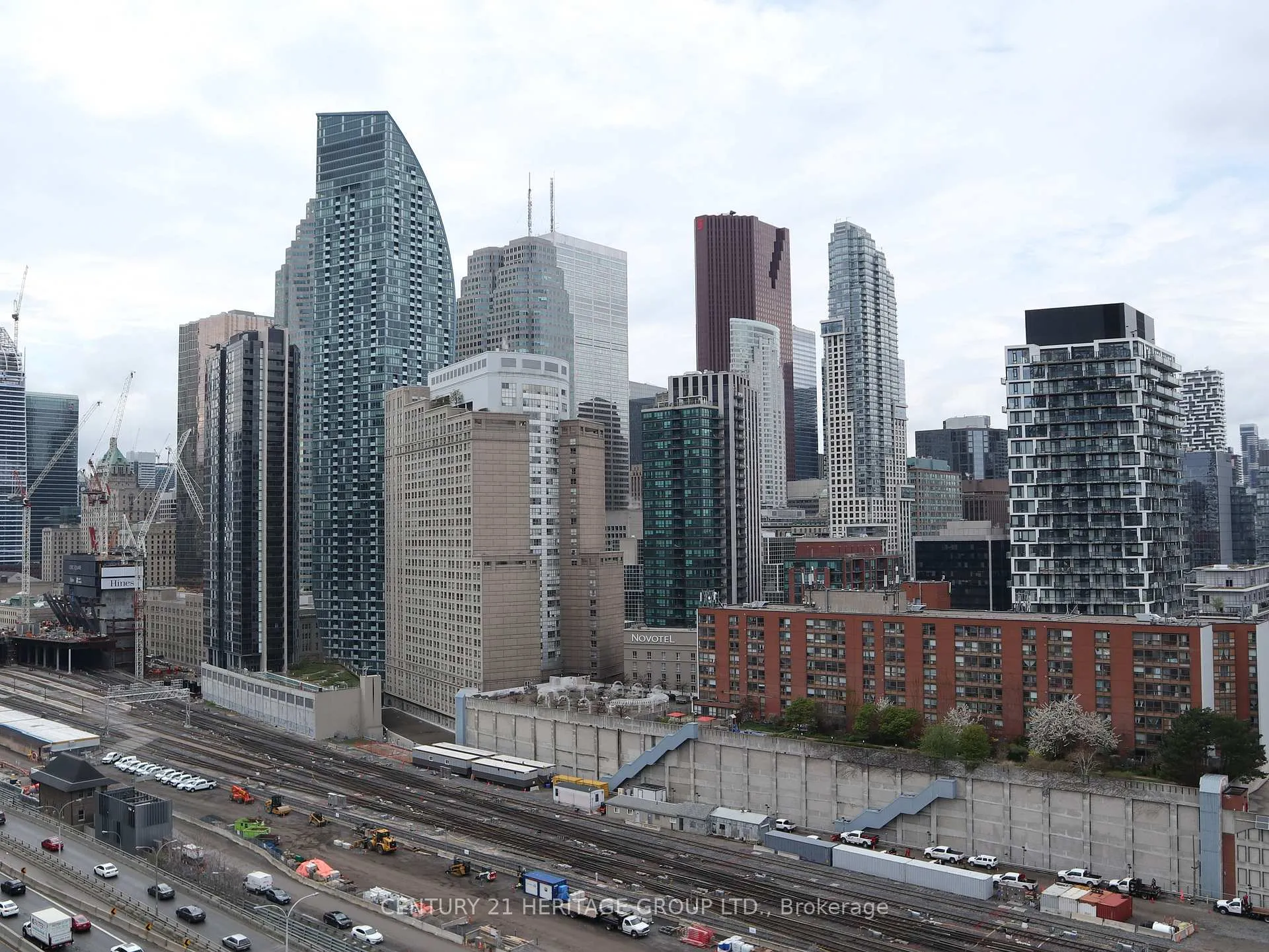 Photo 13 of Unit 1903, 55 Cooper Street, Toronto, Waterfront Communities — HOMEH