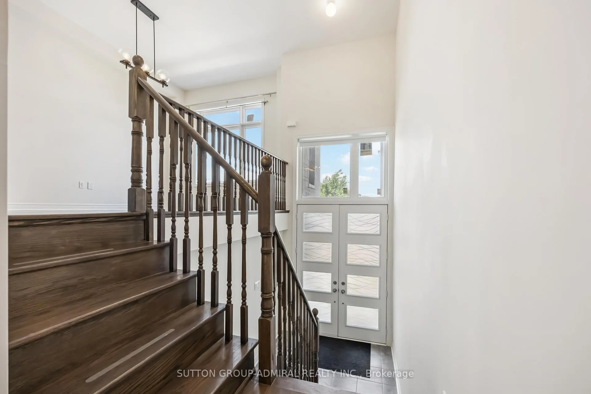Photo 4 of 107 Lebovic Campus Drive, Vaughan, Patterson — HOMEH
