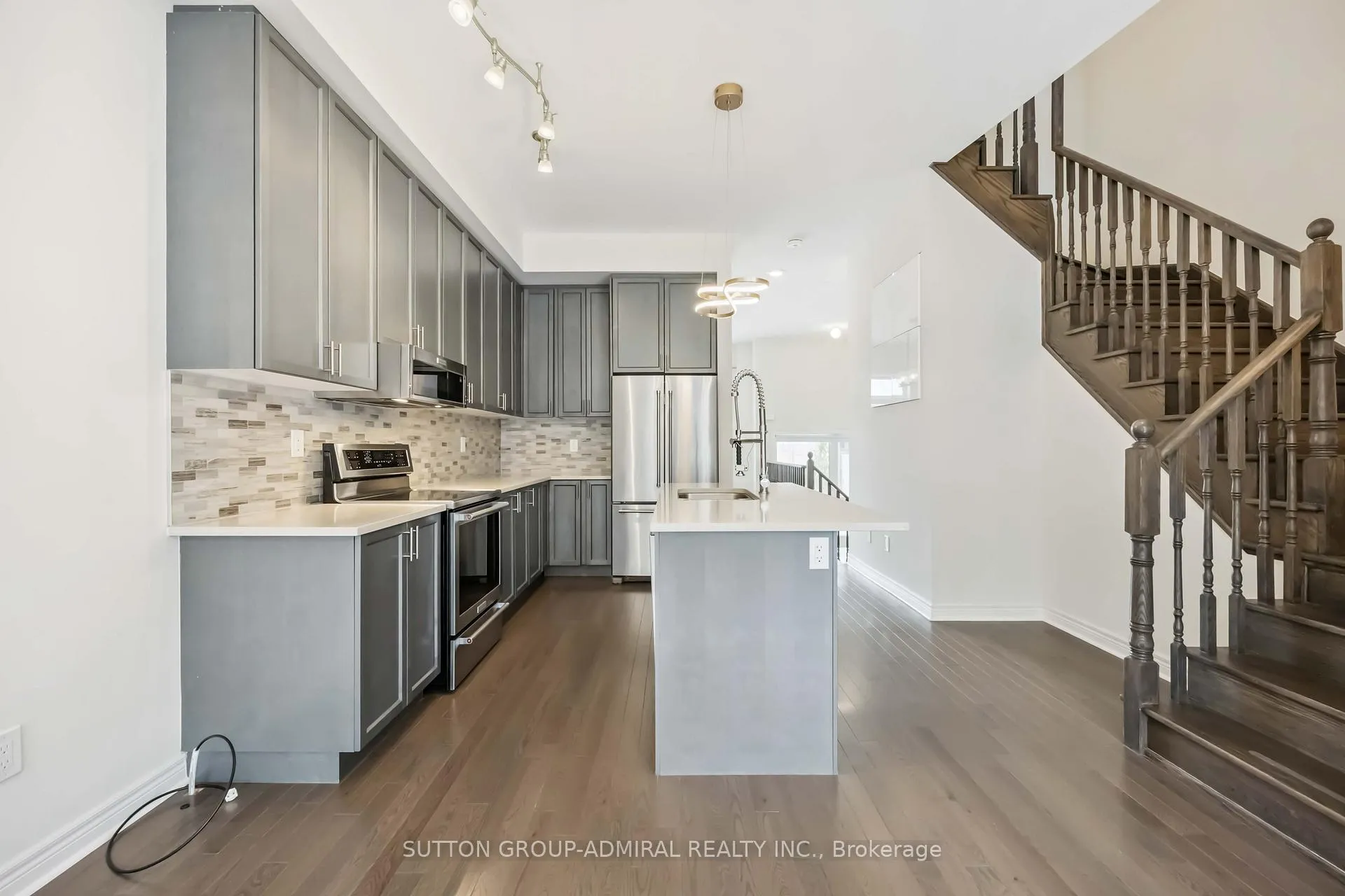 Photo 8 of 107 Lebovic Campus Drive, Vaughan, Patterson — HOMEH