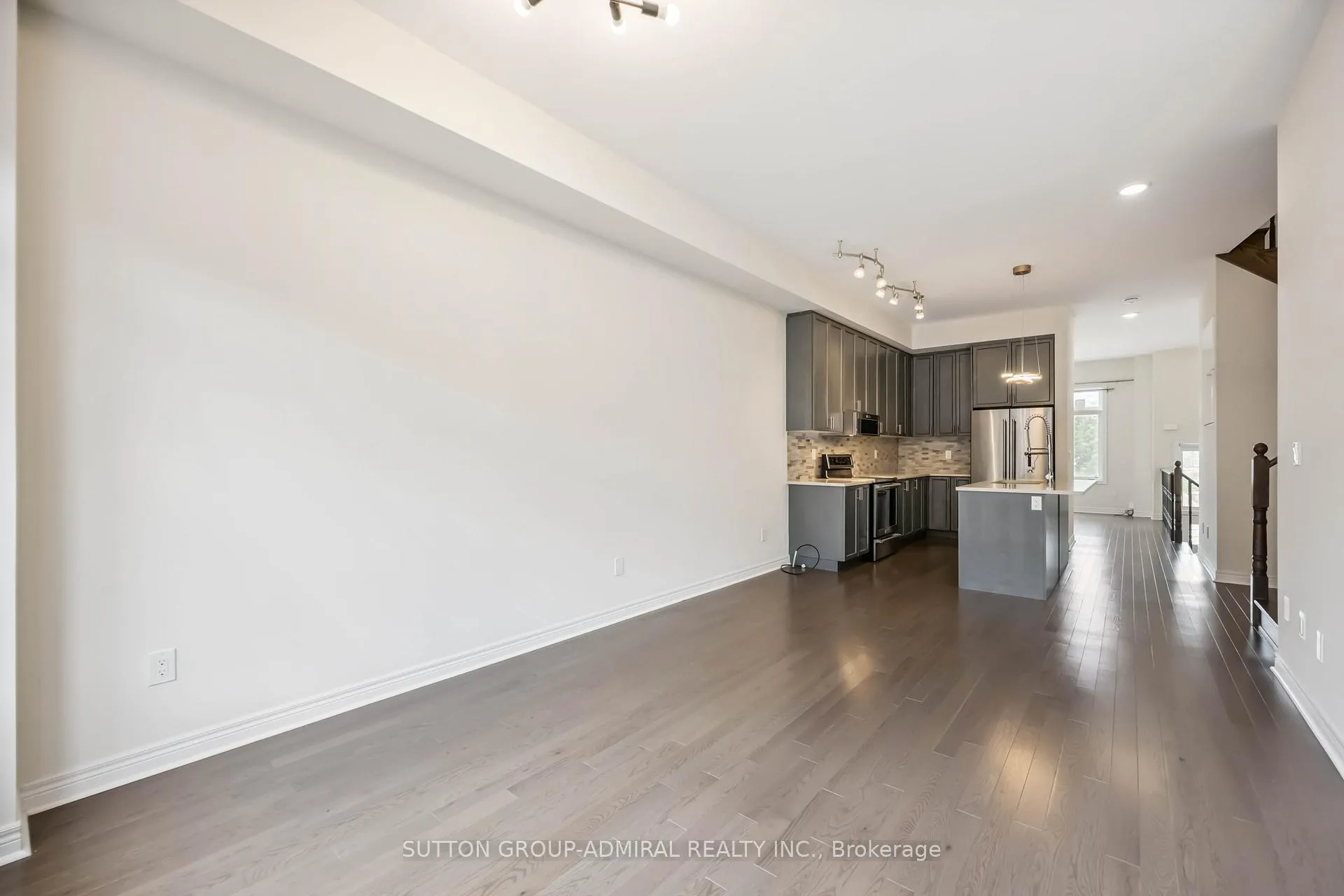 Photo 14 of 107 Lebovic Campus Drive, Vaughan, Patterson — HOMEH