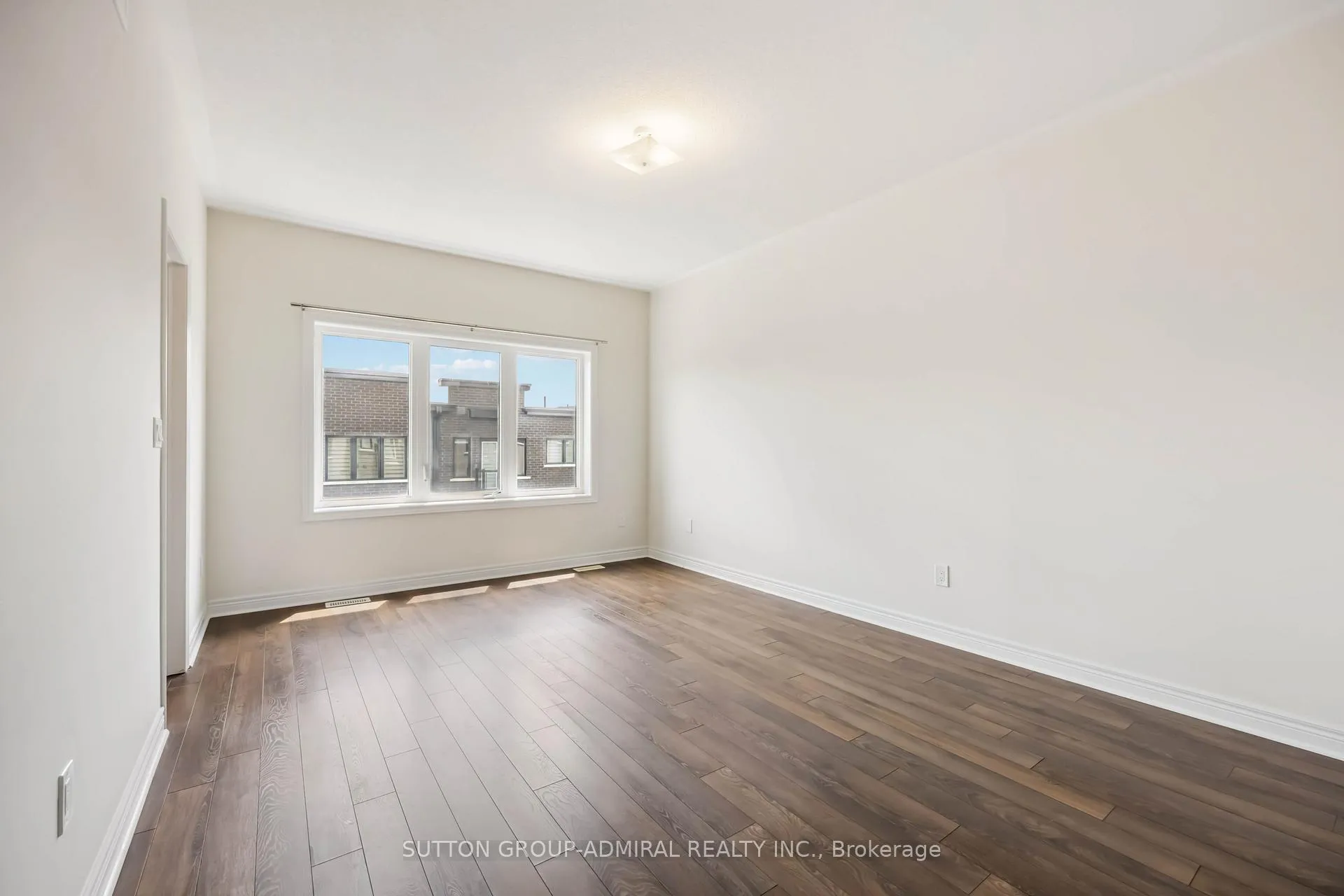 Photo 16 of 107 Lebovic Campus Drive, Vaughan, Patterson — HOMEH