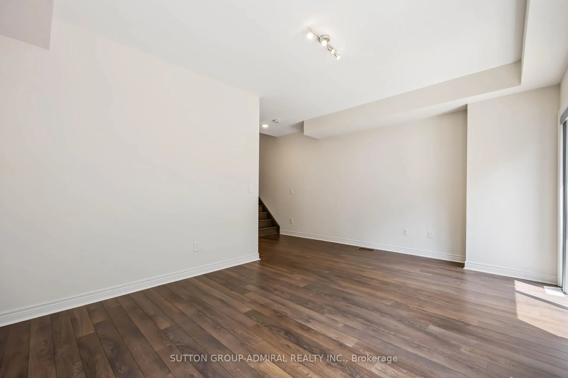 Photo 30 of 107 Lebovic Campus Drive, Vaughan, Patterson — HOMEH