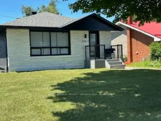 Photo 1 of Unit 2, 696 Holt Crescent, Ottawa, Elmvale Acres — HOMEH