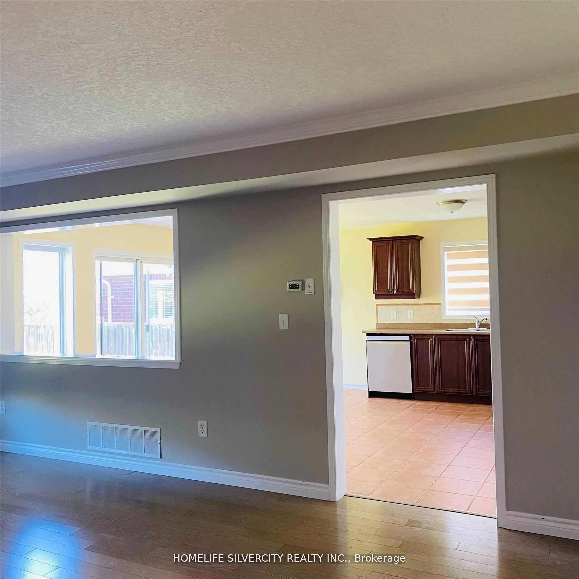 Photo 6 of 3090 Stone Ridge Boulevard, Orillia — HOMEH