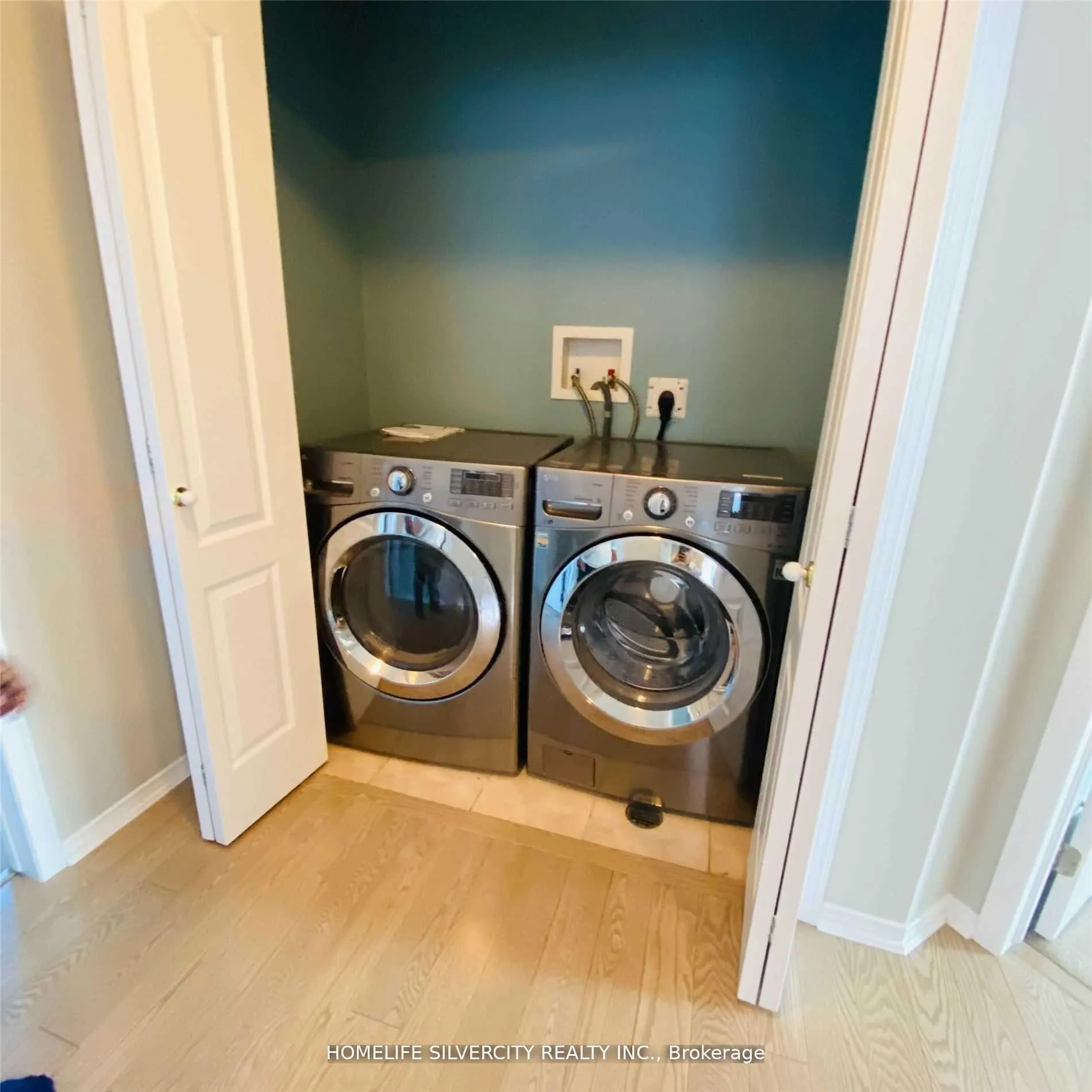 Photo 12 of 3090 Stone Ridge Boulevard, Orillia — HOMEH