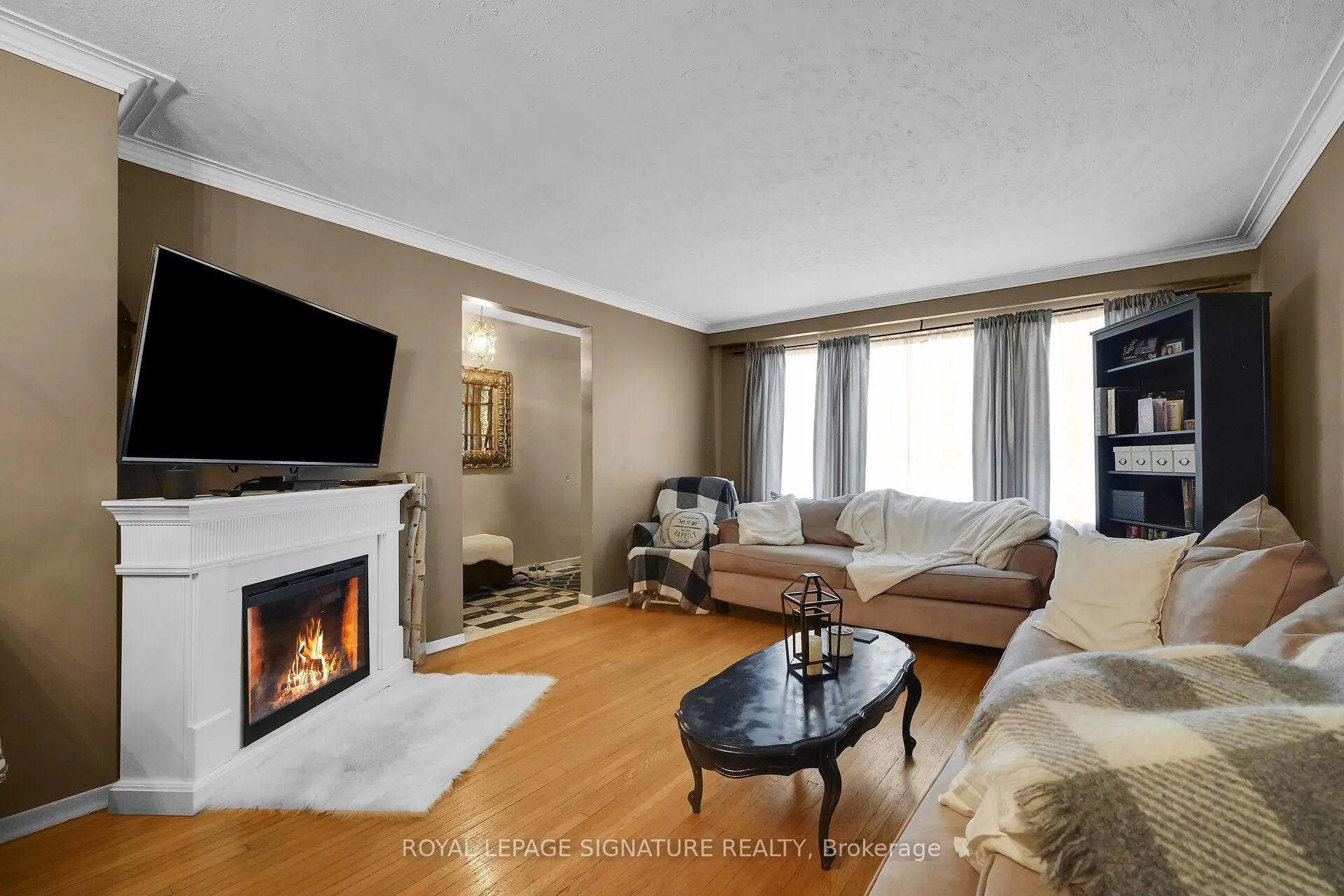 Photo 8 of 22 Hamptonbrook Drive, Etobicoke, Willowridge-Martingrove-Richview — HOMEH