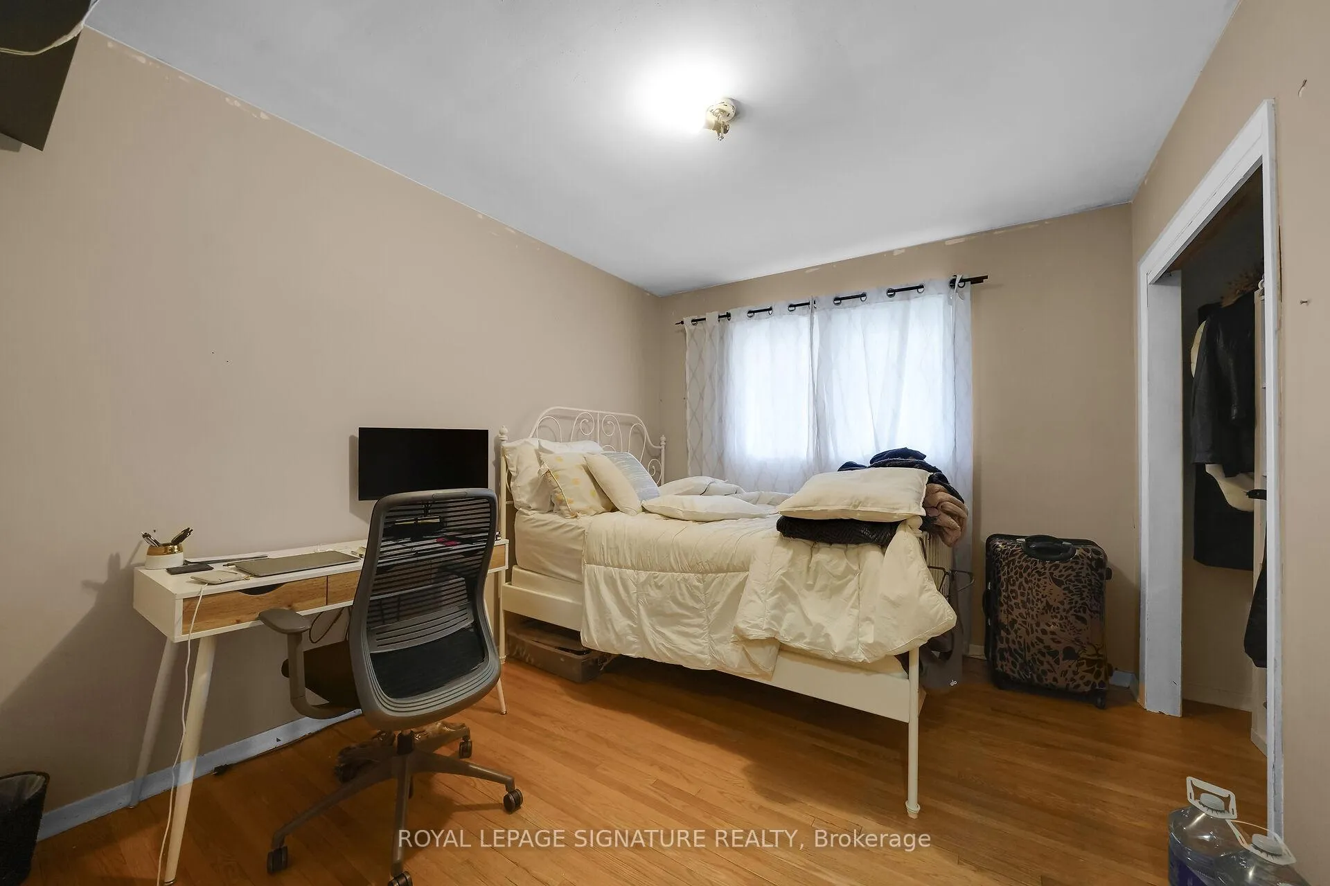 Photo 15 of 22 Hamptonbrook Drive, Etobicoke, Willowridge-Martingrove-Richview — HOMEH
