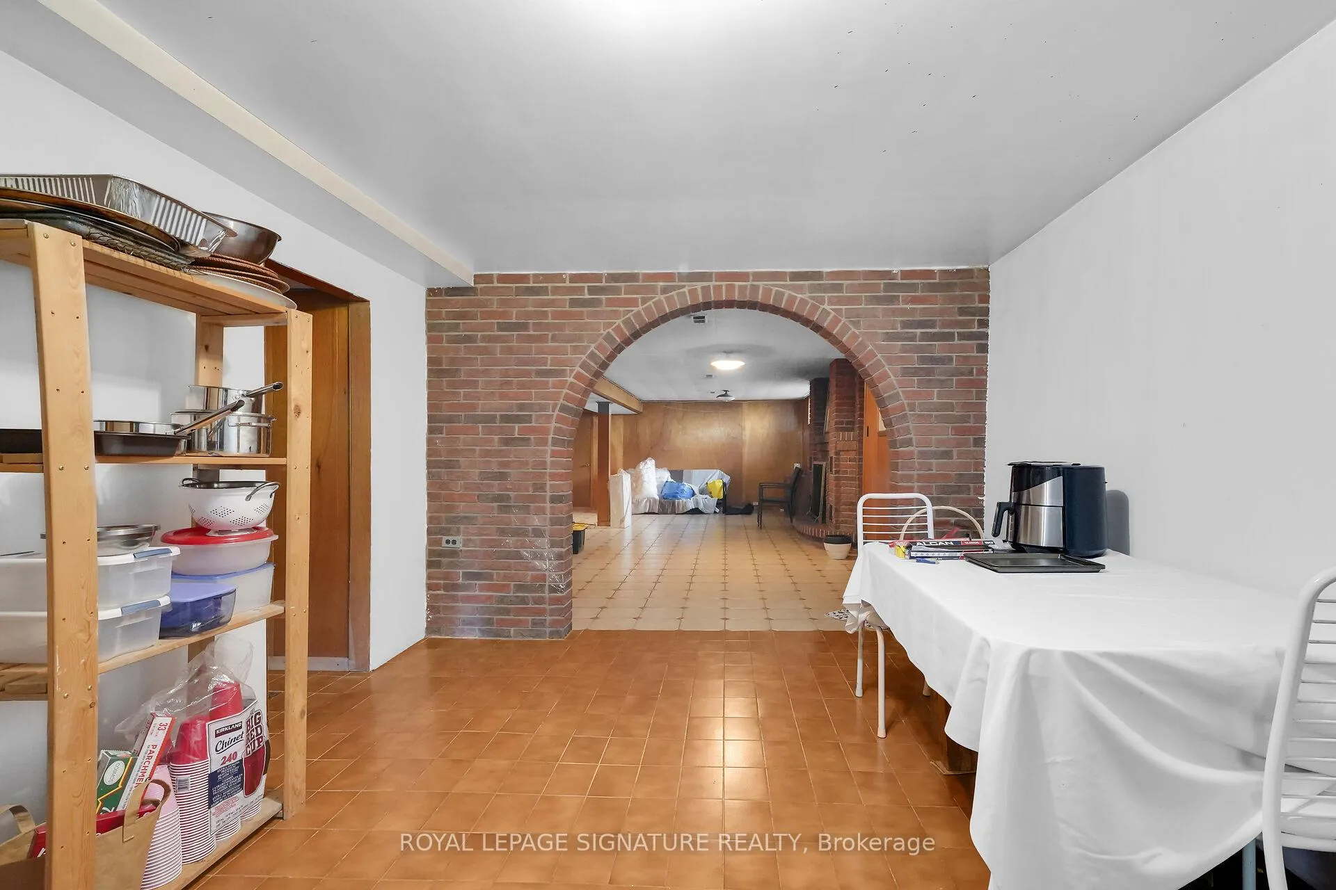 Photo 25 of 22 Hamptonbrook Drive, Etobicoke, Willowridge-Martingrove-Richview — HOMEH