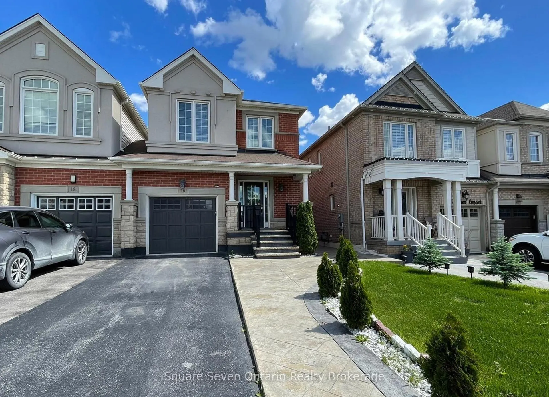 Front of Unit ( lower level ), 16 Napoleon Crescent