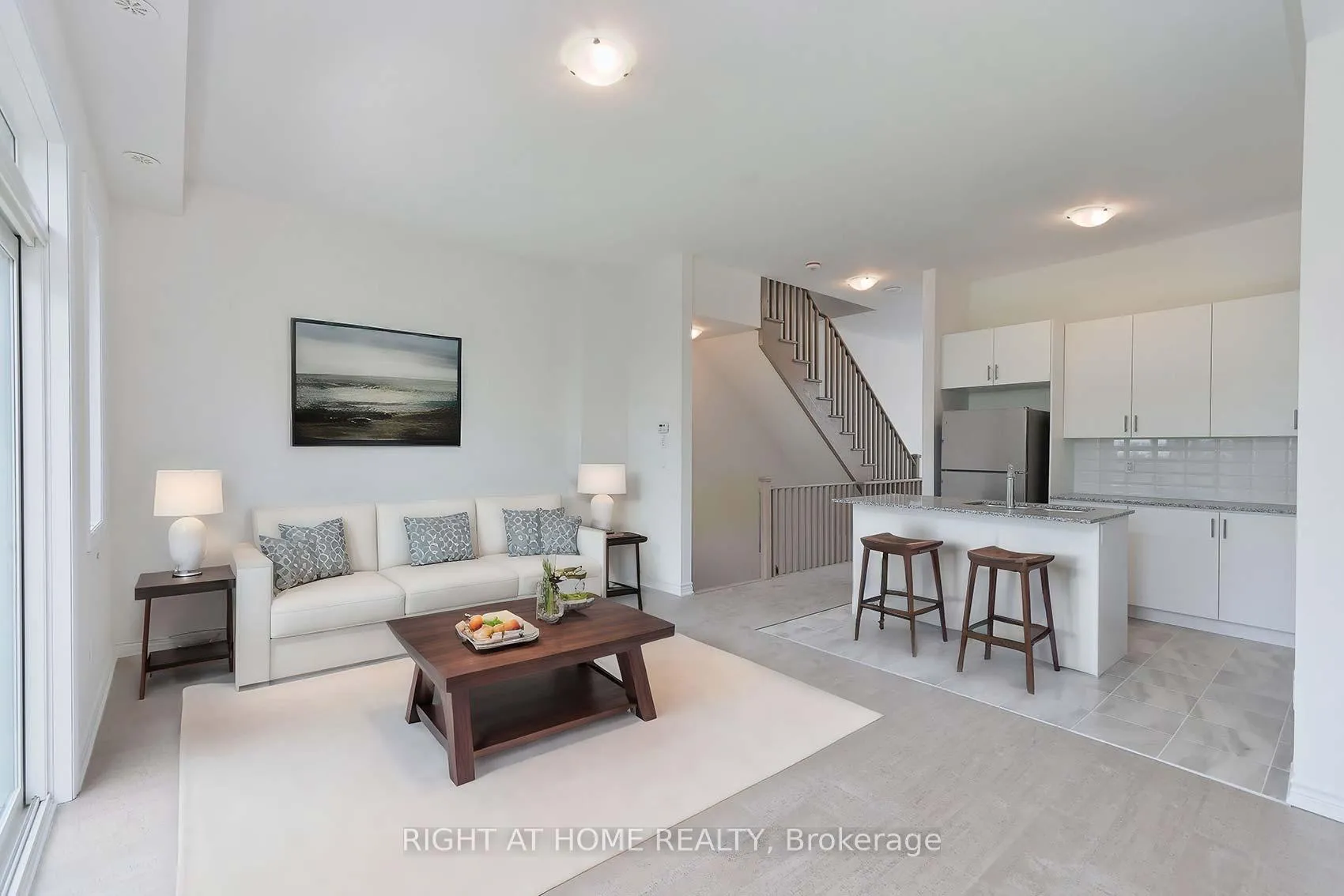Photo 7 of 19 Paradox Street, Vaughan, Elder Mills — HOMEH