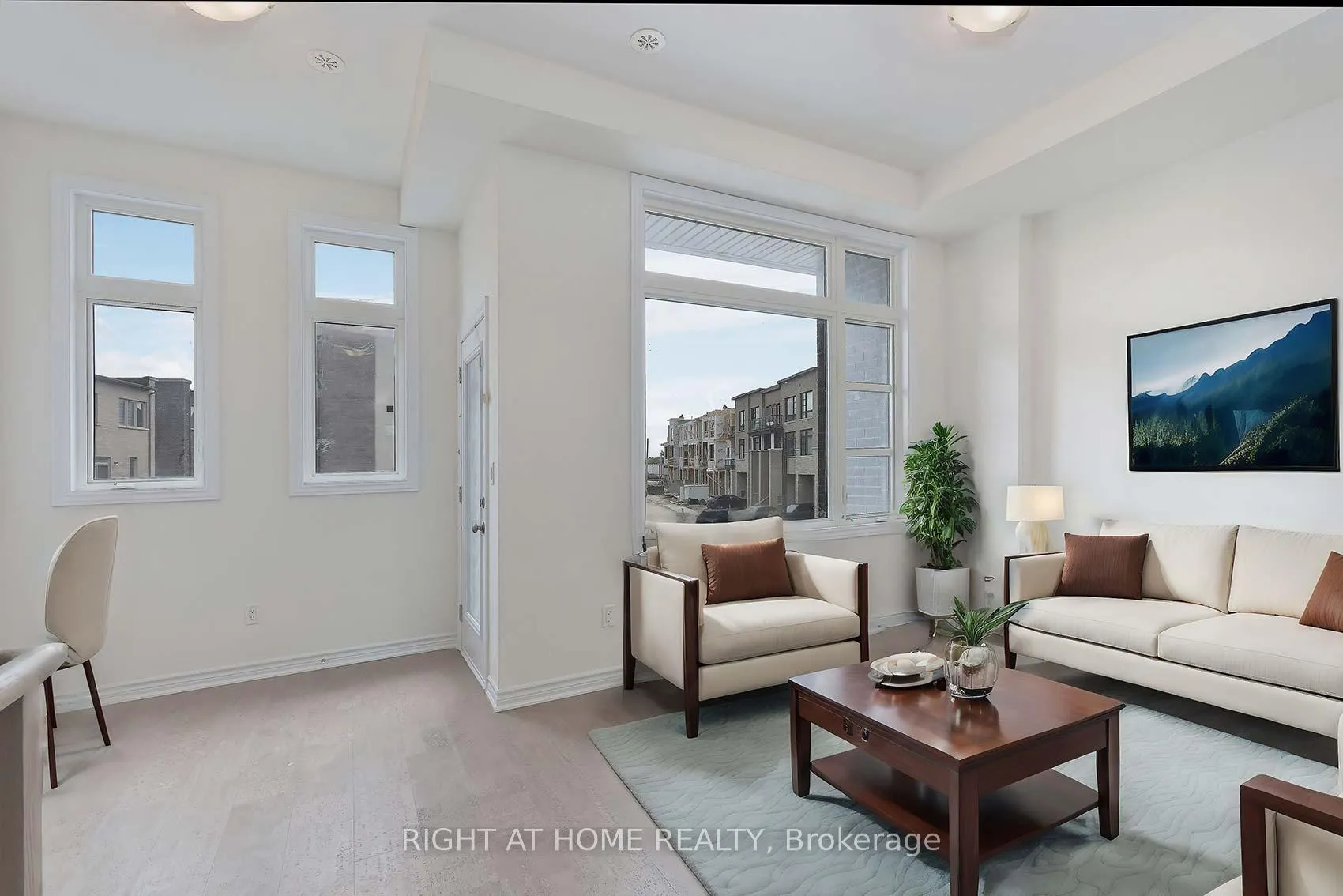 Photo 12 of 19 Paradox Street, Vaughan, Elder Mills — HOMEH