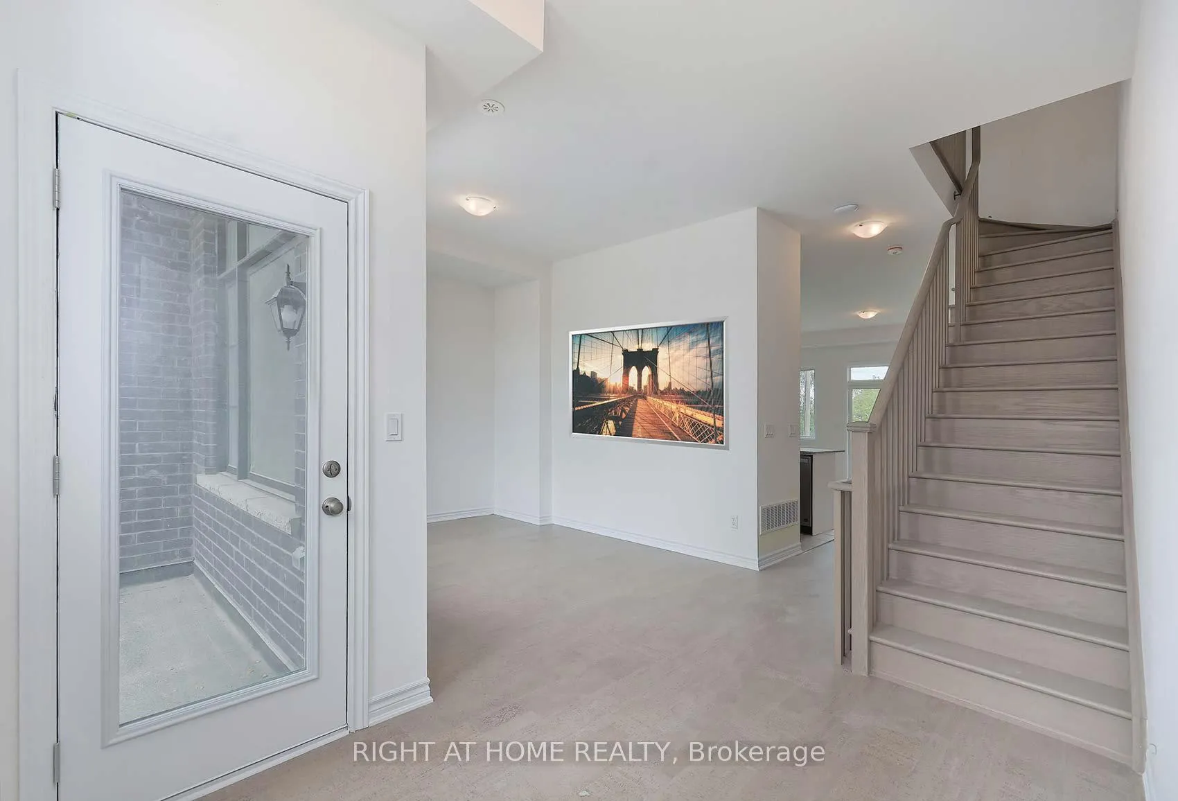 Photo 13 of 19 Paradox Street, Vaughan, Elder Mills — HOMEH