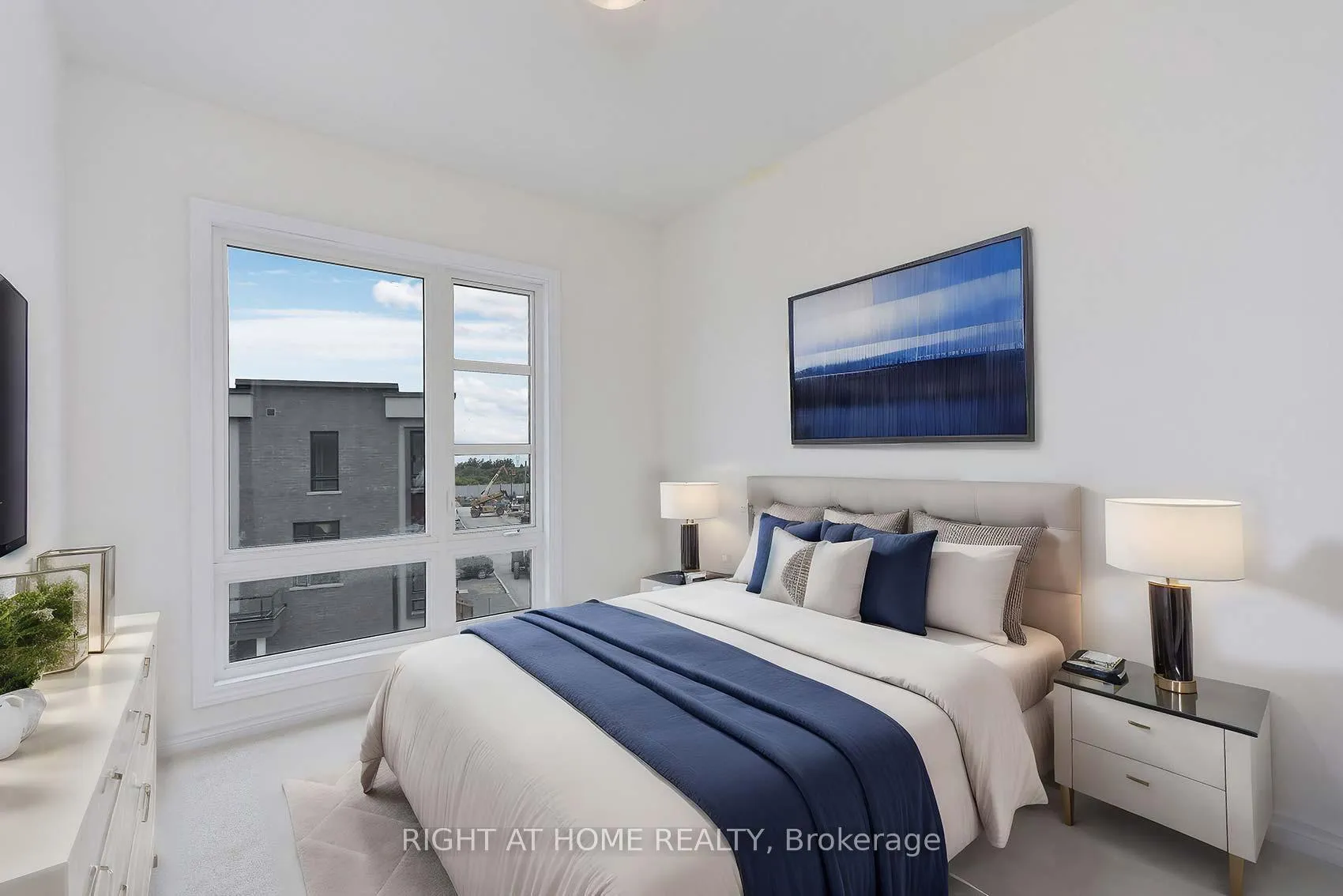 Photo 24 of 19 Paradox Street, Vaughan, Elder Mills — HOMEH