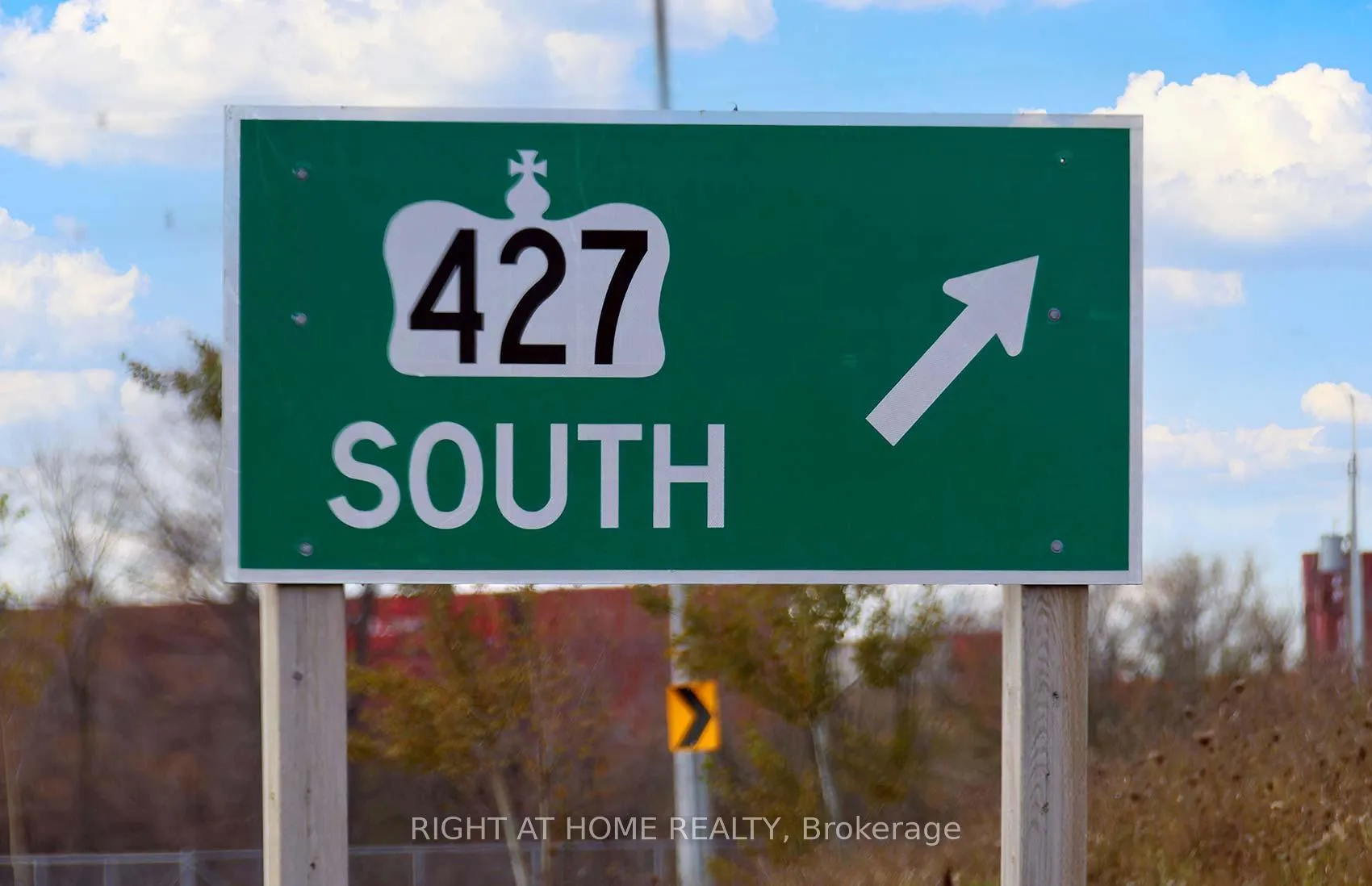 Photo 31 of 19 Paradox Street, Vaughan, Elder Mills — HOMEH