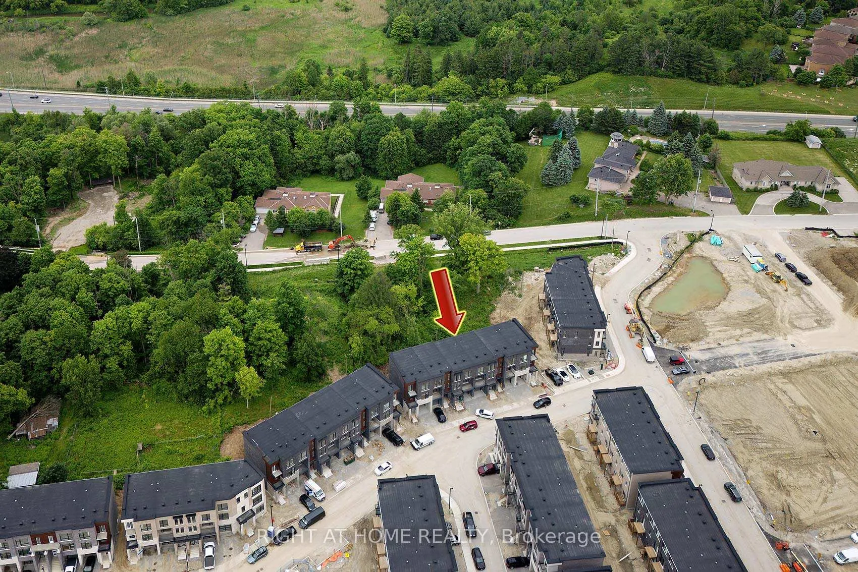 Photo 40 of 19 Paradox Street, Vaughan, Elder Mills — HOMEH